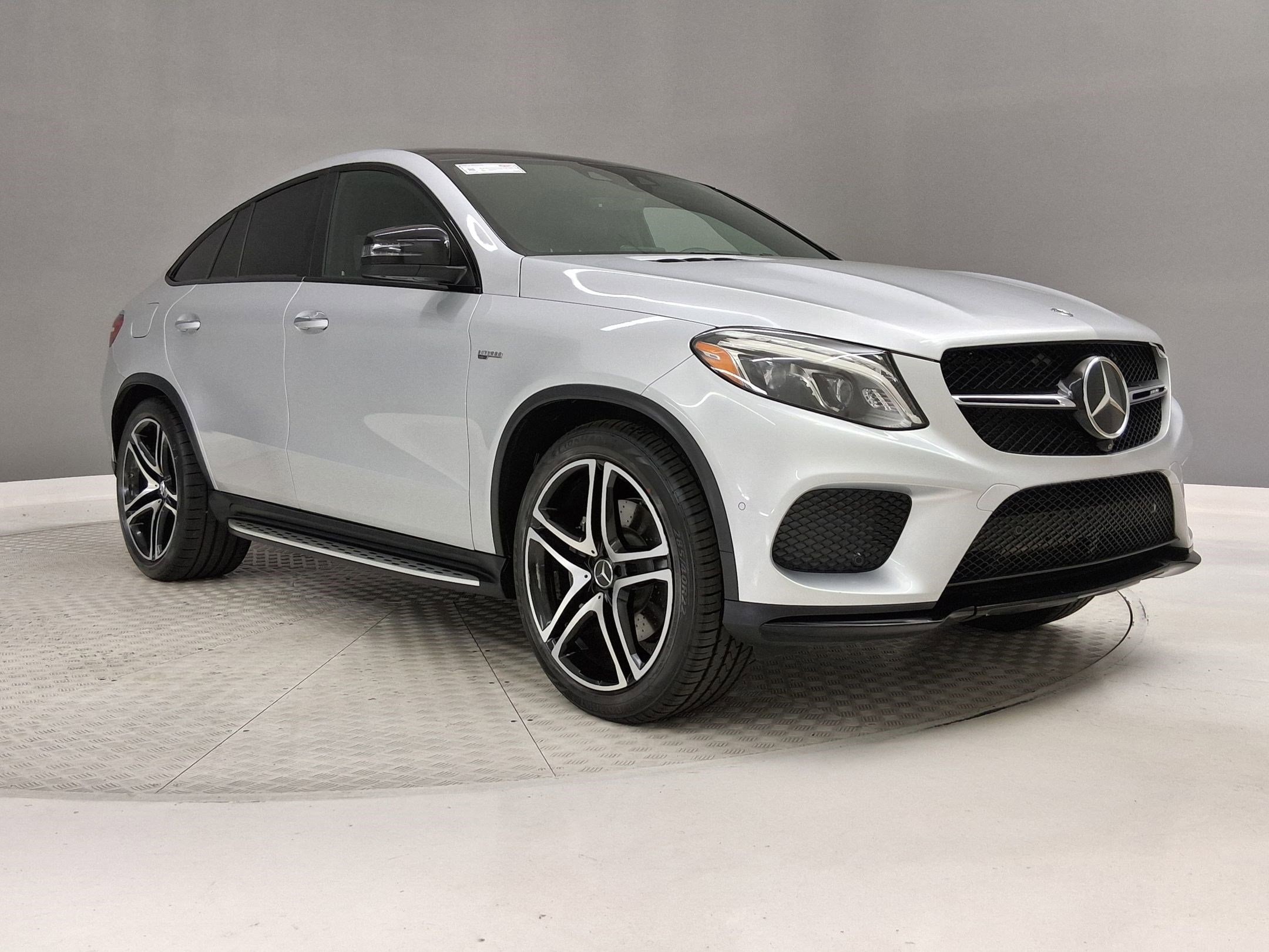 2019 Mercedes-Benz AMG GLE 43 4MATIC photo 4