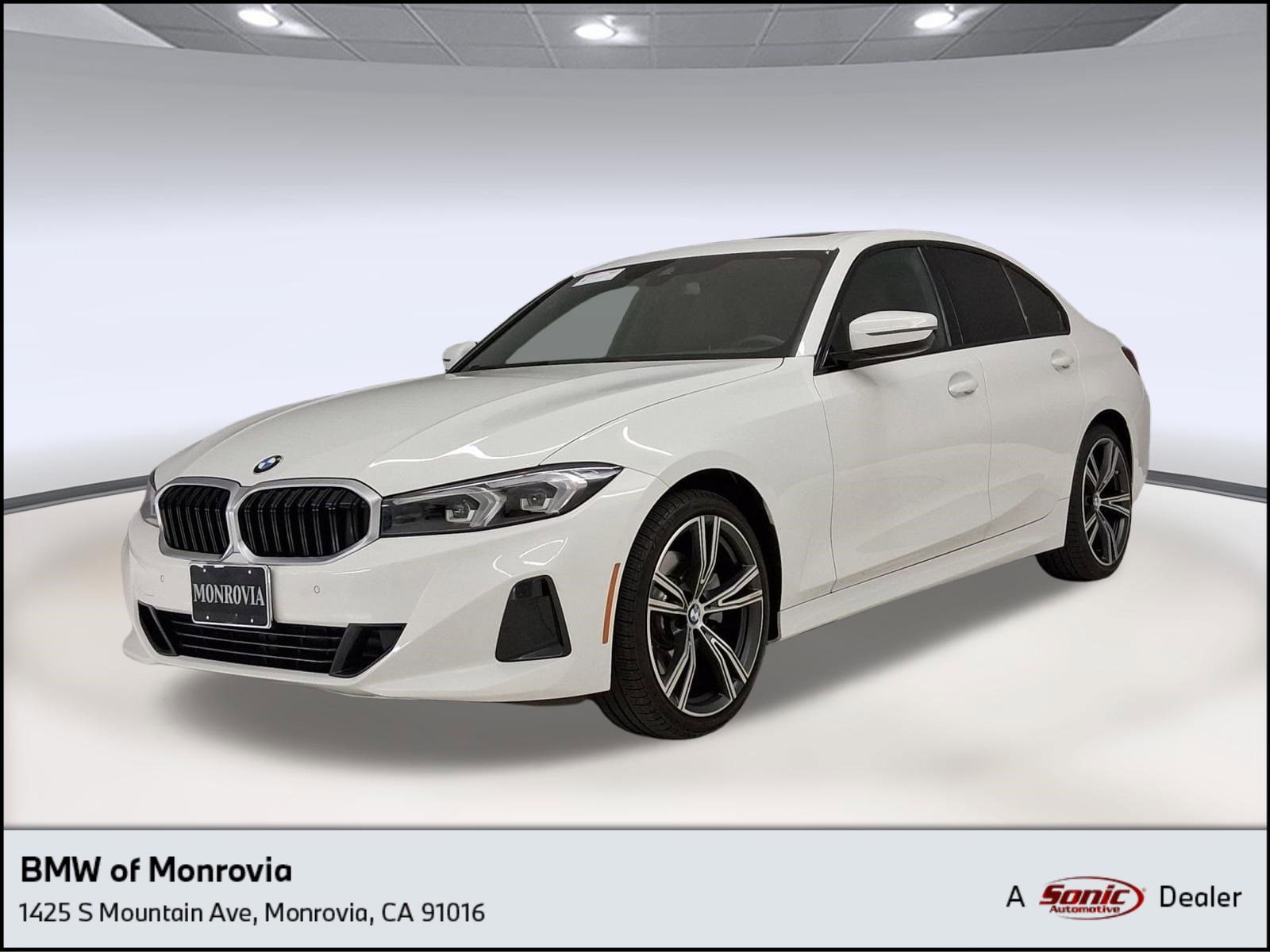 2023 BMW 3 Series 330i Sedan's photo