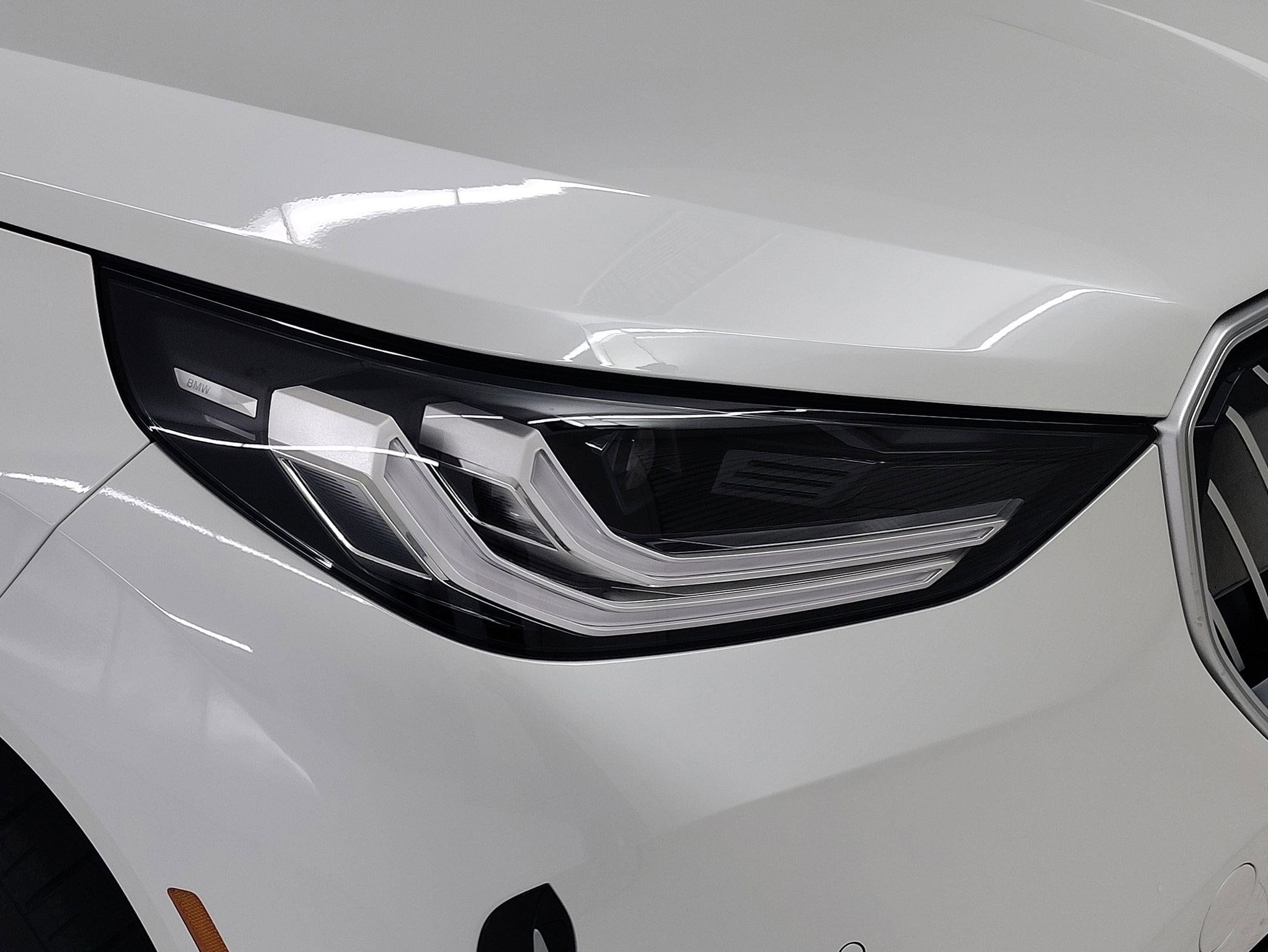 2026 BMW X3 30 xDrive photo 2