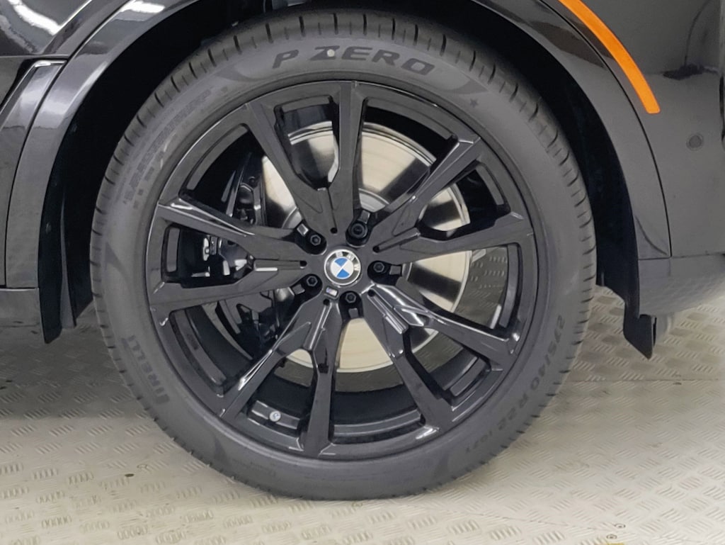New 2026 BMW X7 xDrive40i SUV