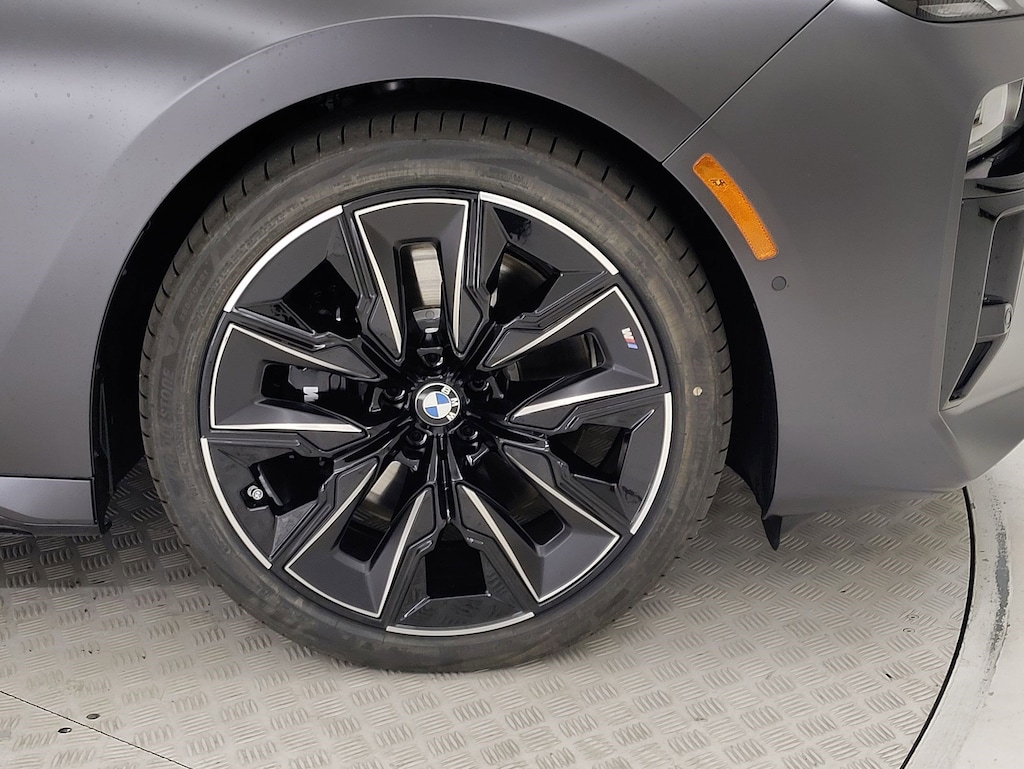 New 2026 BMW 740i Sedan