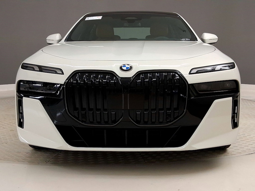 New 2026 BMW 740i Sedan