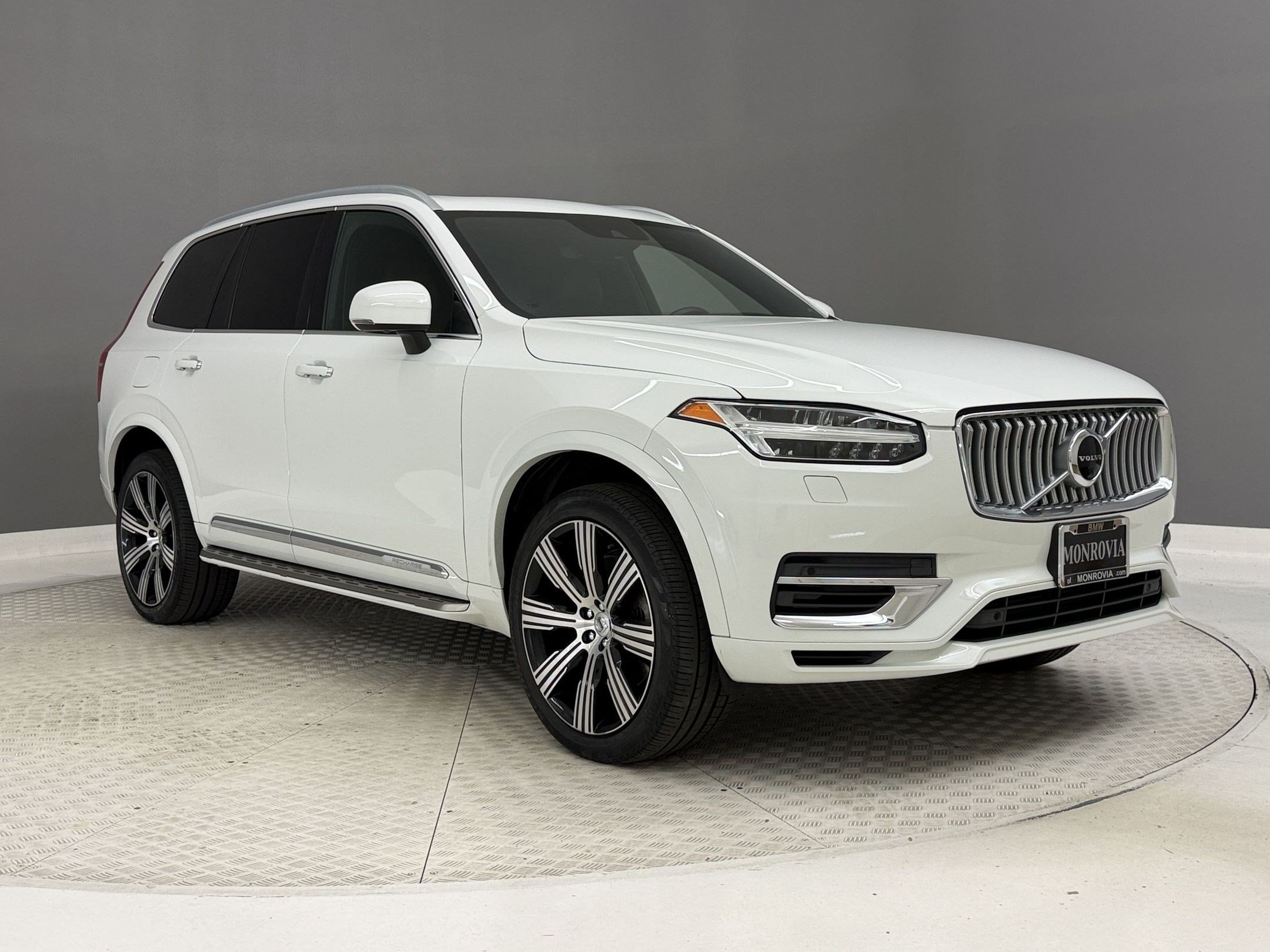 2022 Volvo XC90 Recharge Plug-In Hybrid EAWD Inscription 7 Seater SUV