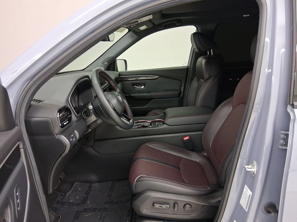 Used 2025 Honda Pilot Black Edition SUV
