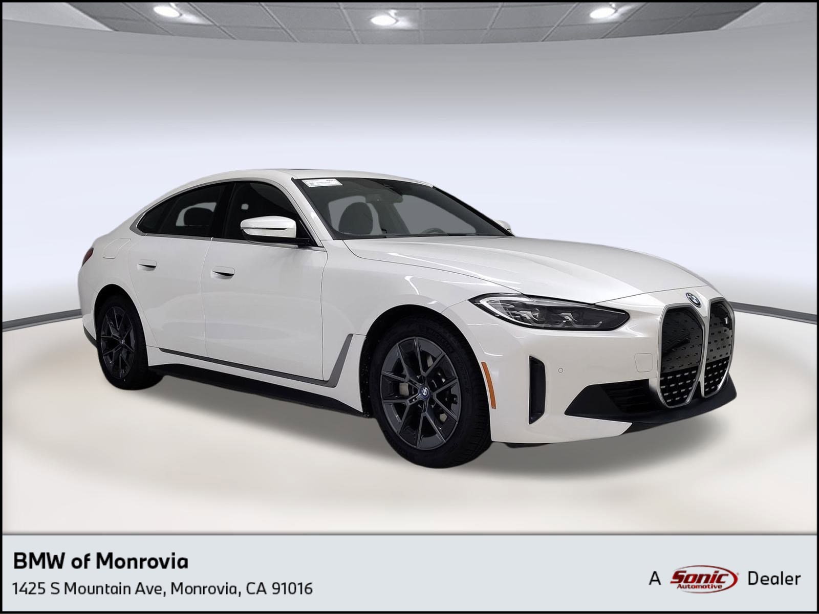 2023 BMW i4 40's photo