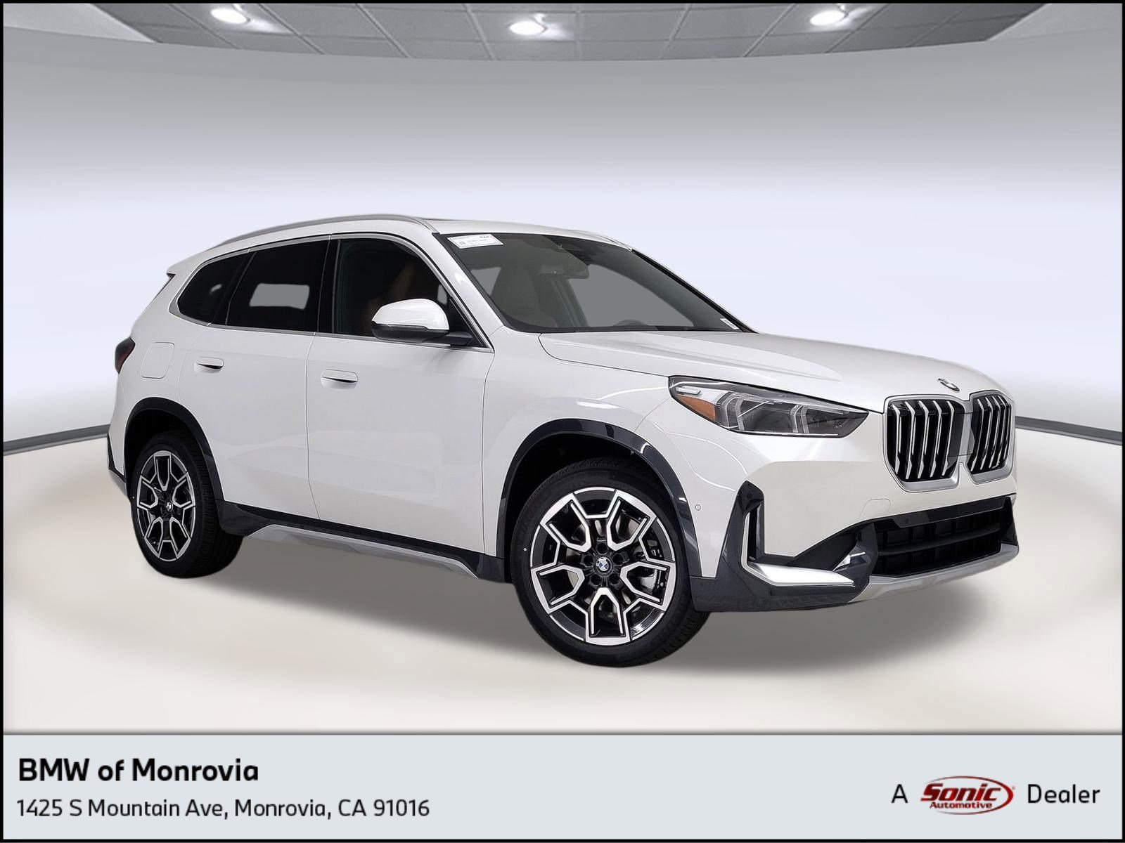 2026 BMW X1 28i's photo