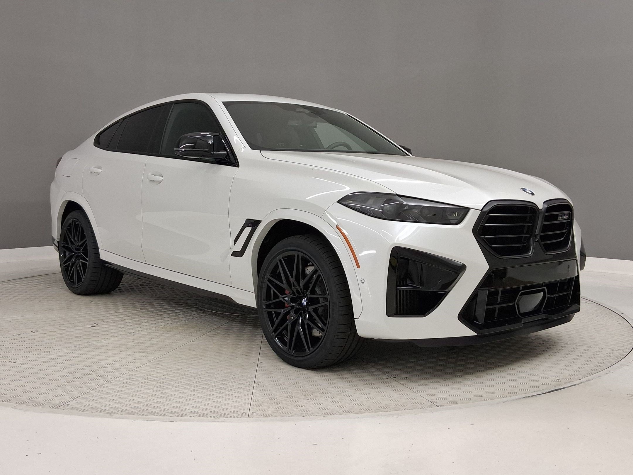 X6 M SUV