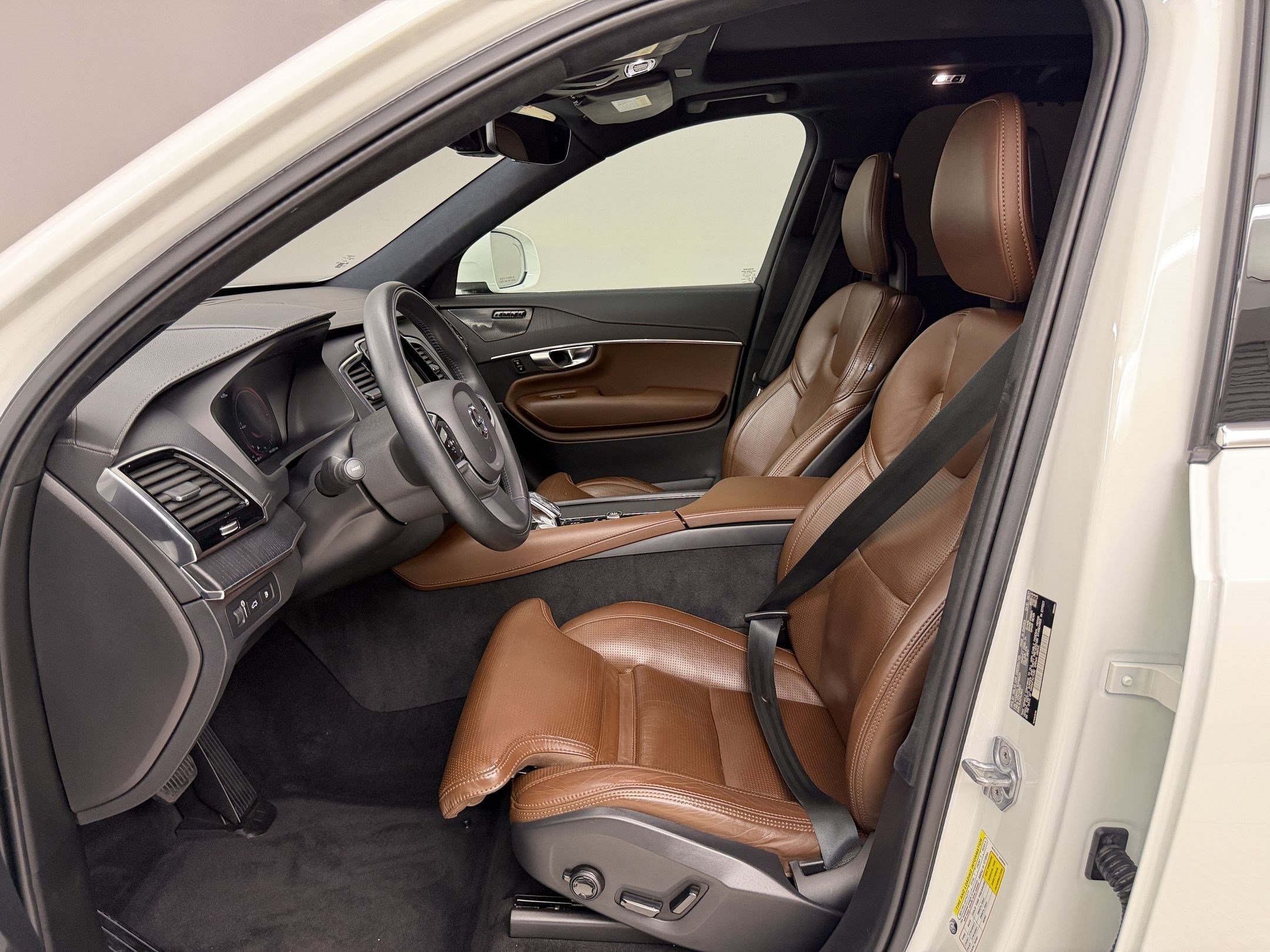 2022 Volvo XC90 Recharge Plug-In Hybrid EAWD Inscription 7 Seater SUV