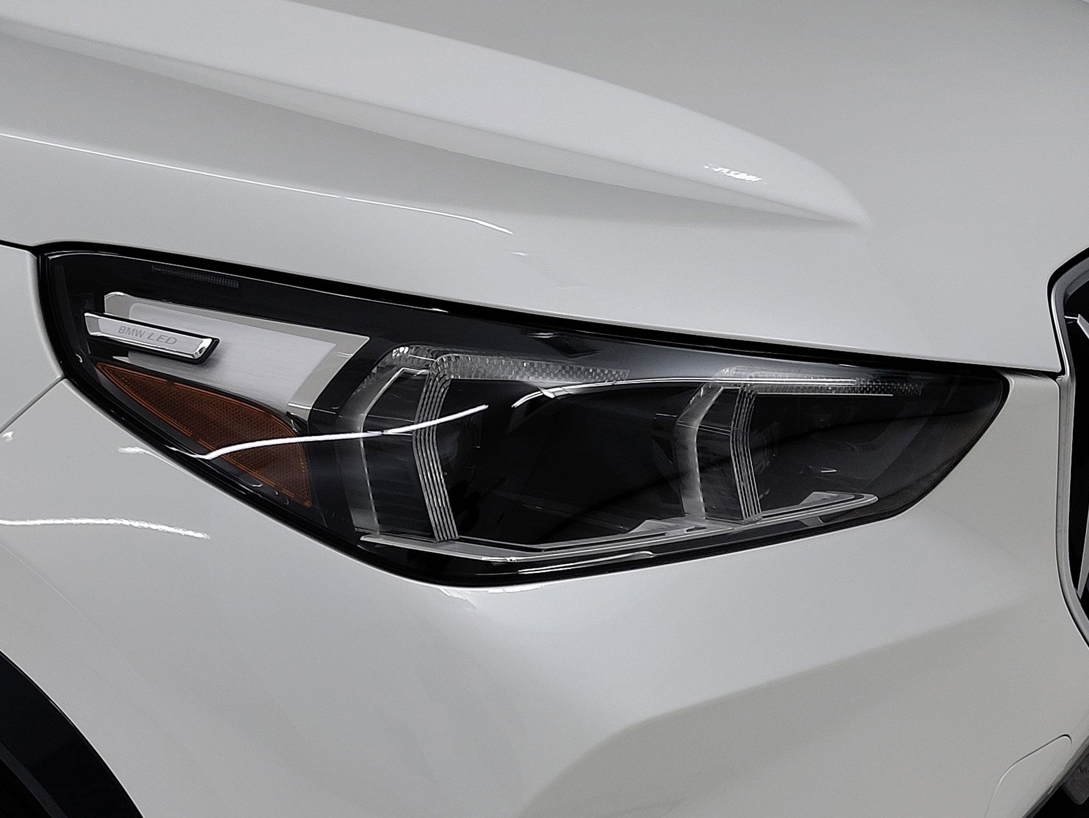 2026 BMW X1 xDrive28i photo 2