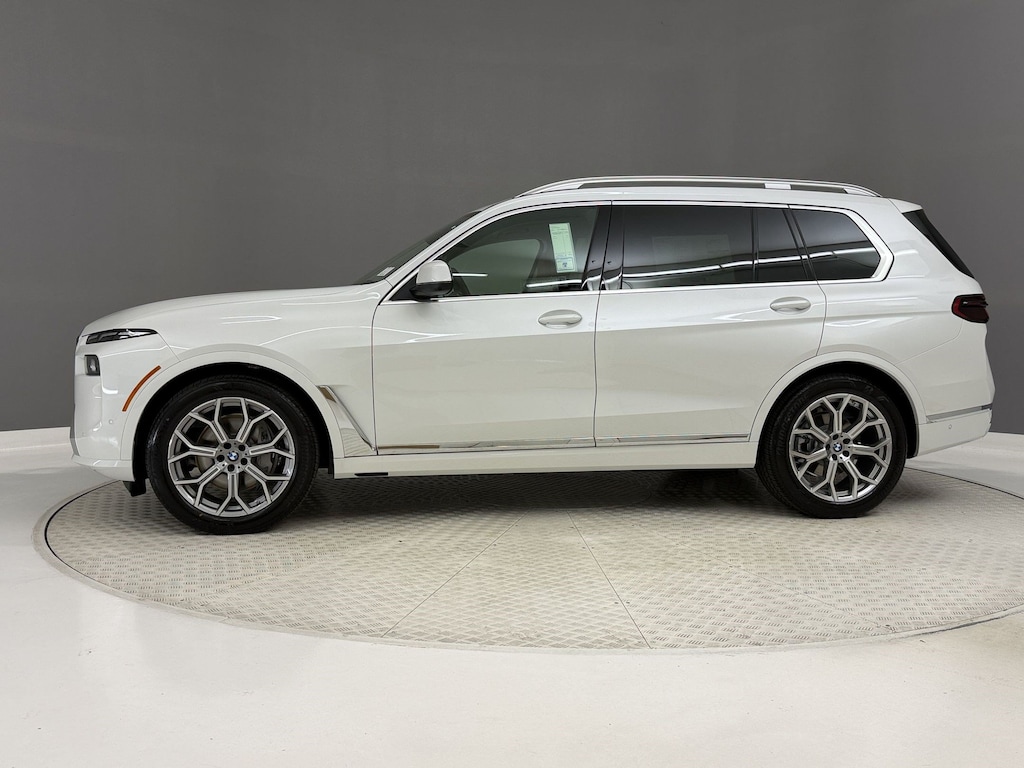 New 2027 BMW X7 xDrive40i SUV