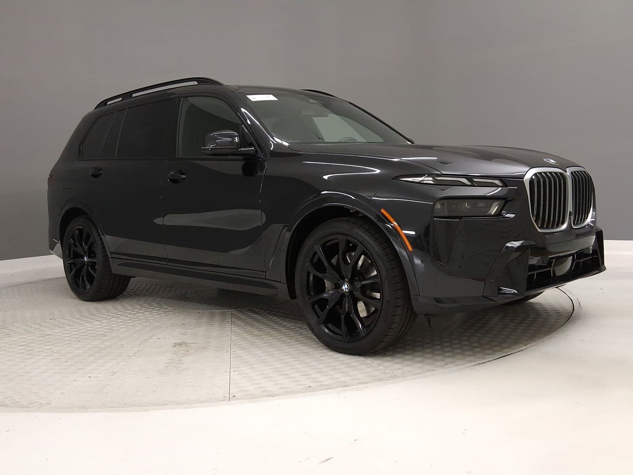 2023 BMW X7 xDrive40i photo 4