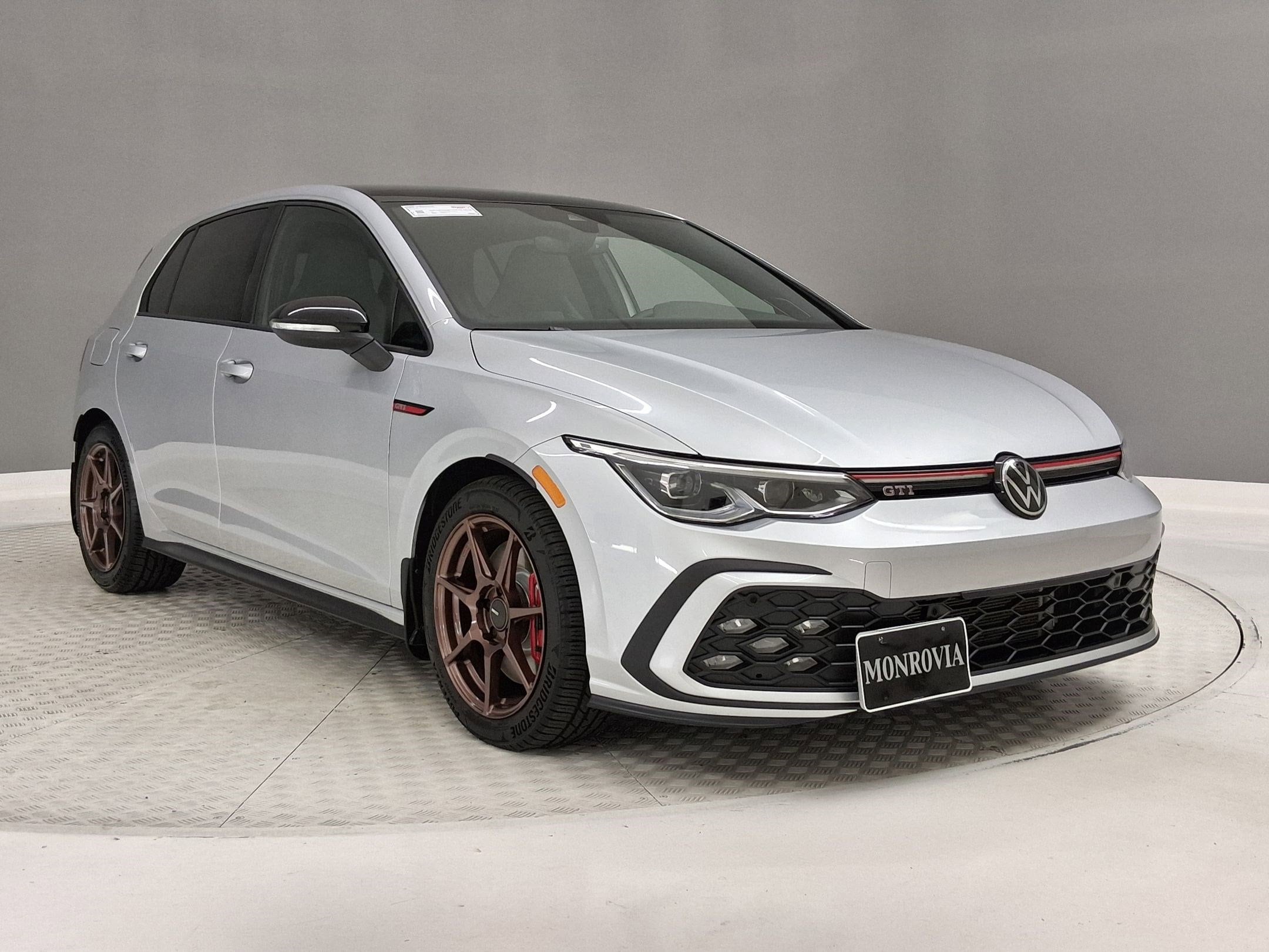 2024 Volkswagen Golf GTI 2.0T 380 SE photo 4