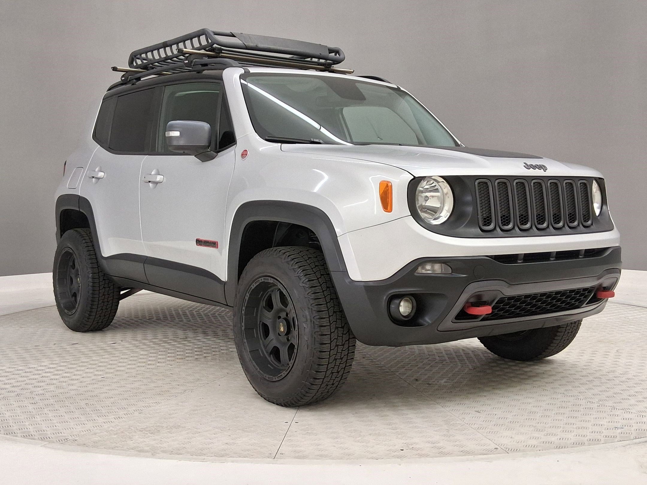 Renegade Trailhawk 4x4 SUV