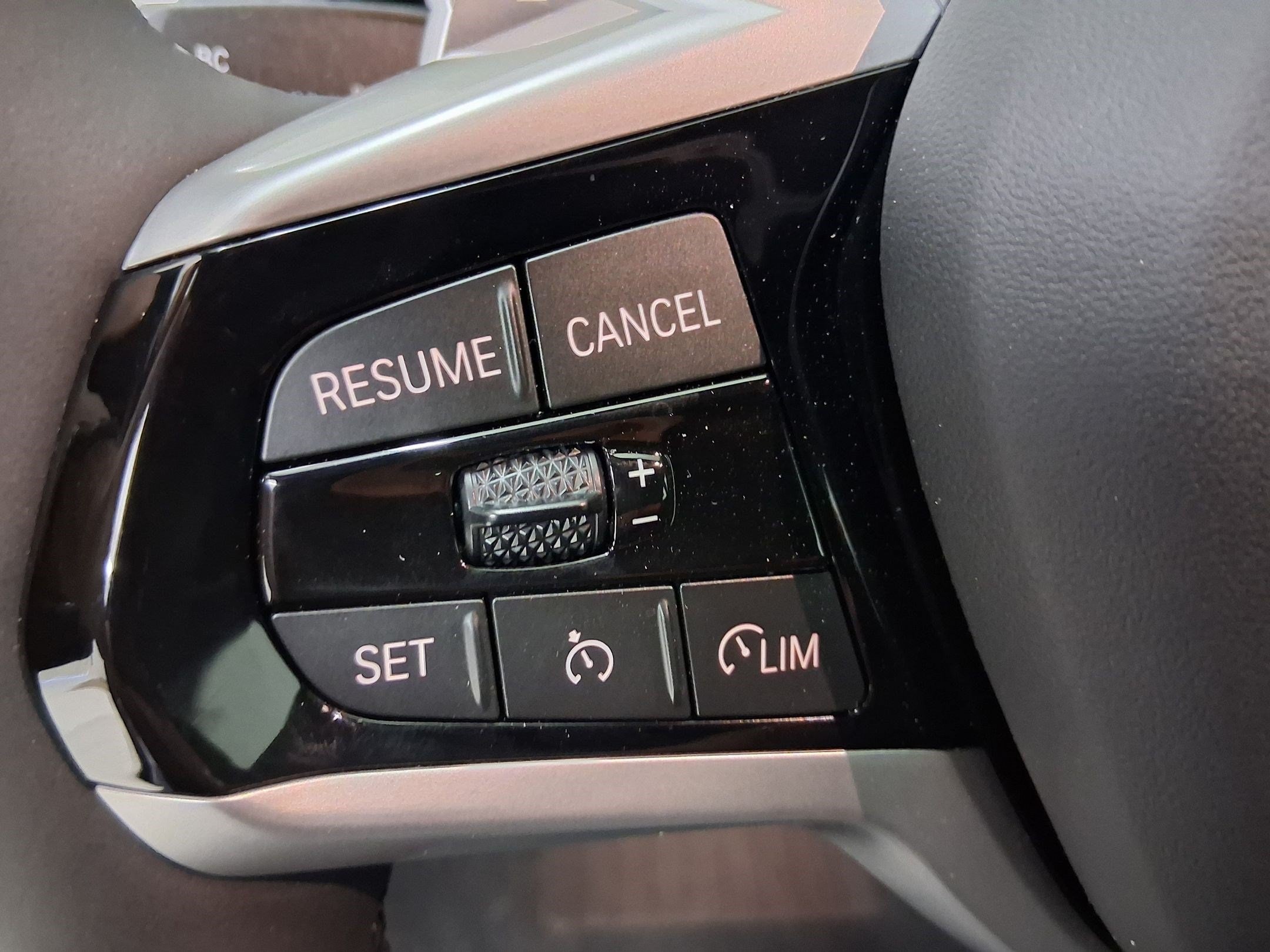 2026 BMW 3 Series 330i - Photo 16
