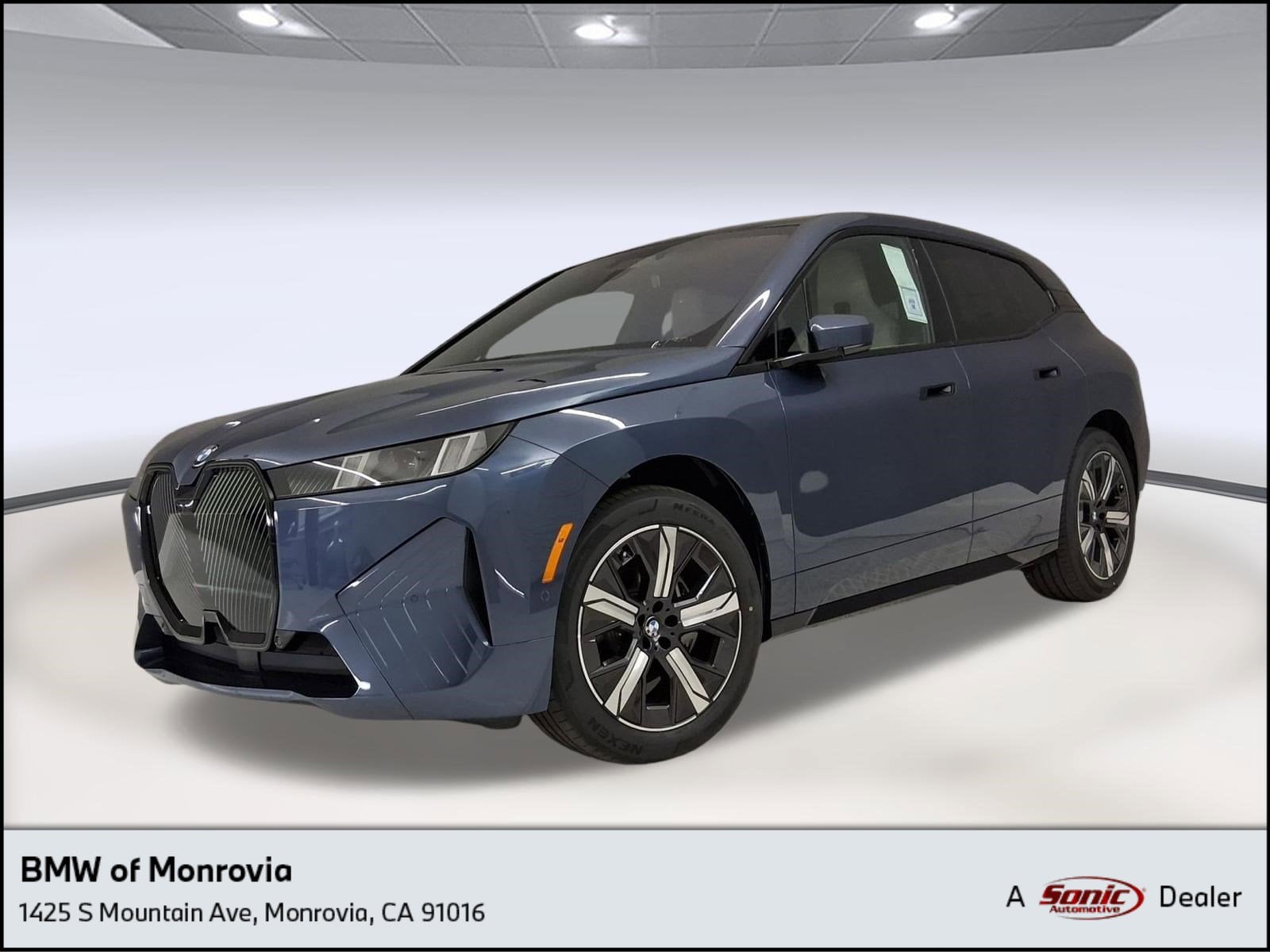 2026 BMW iX xDrive45's photo