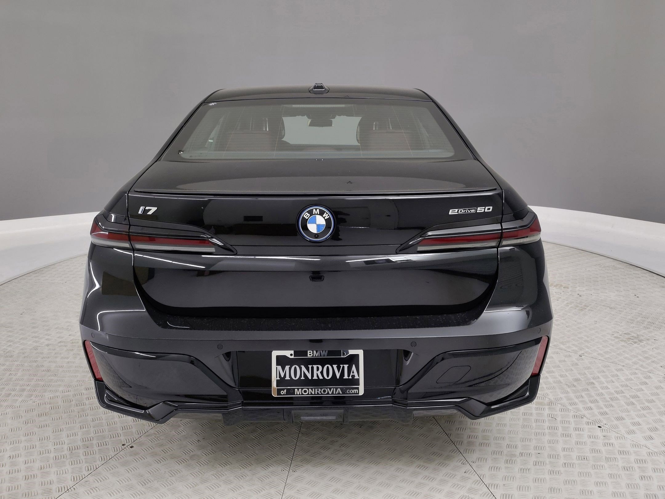 2025 BMW i7 eDrive50 photo 6