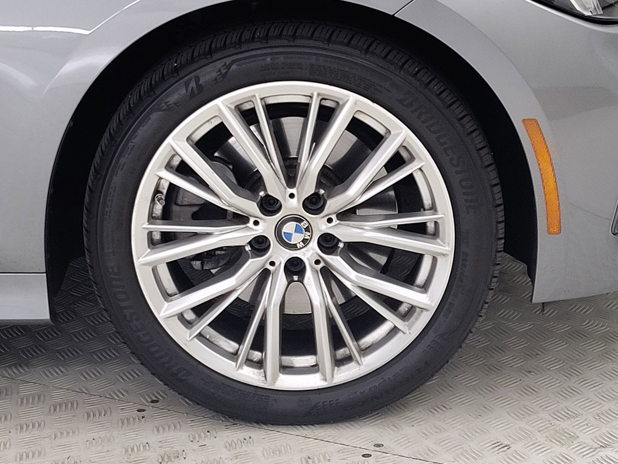 2024 Bmw 330i photo 4