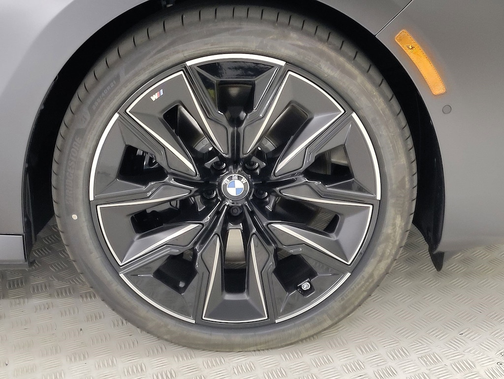 New 2026 BMW 740i Sedan