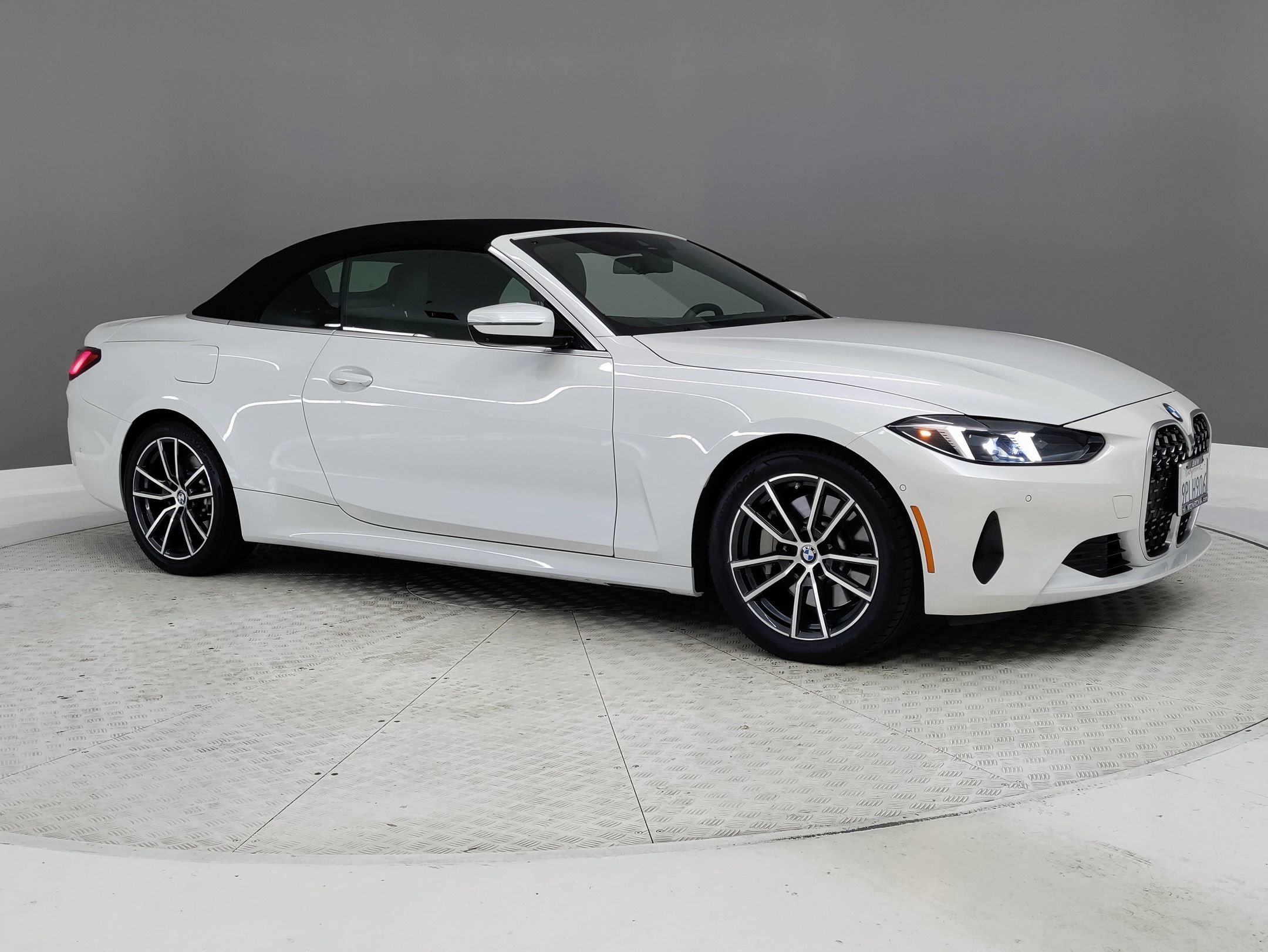 2025 Bmw 430i Convertible photo 2