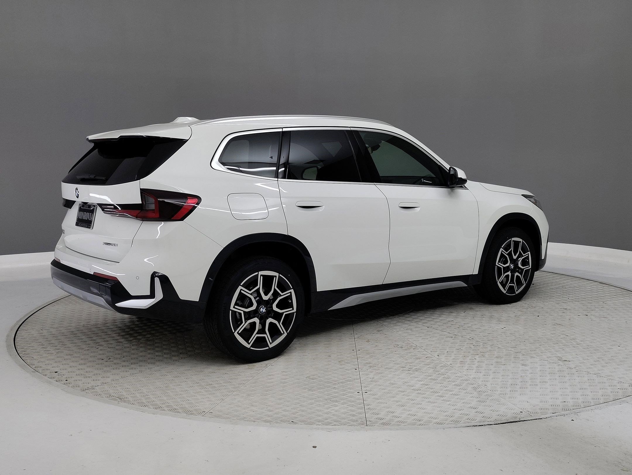 2026 BMW X1 xDrive28i photo 5