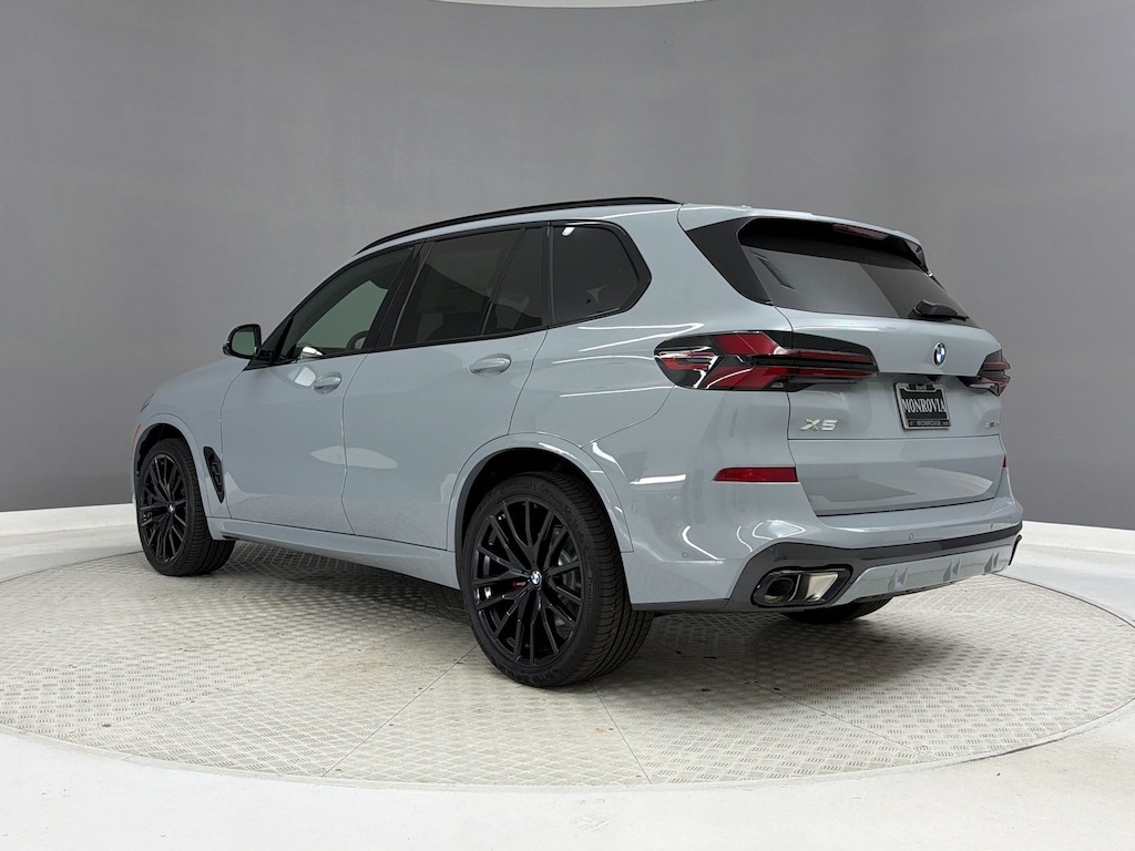 New 2026 BMW X5 sDrive40i SUV