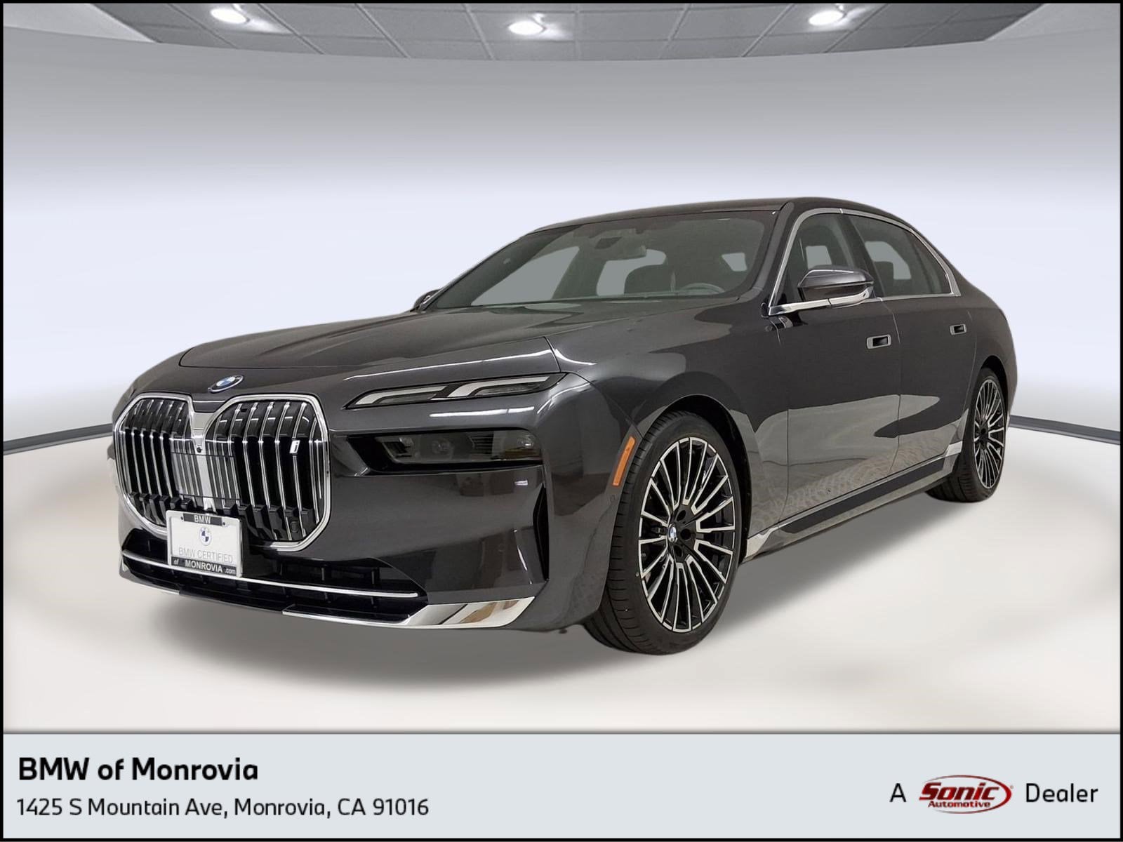 2024 BMW i7 eDrive50's photo