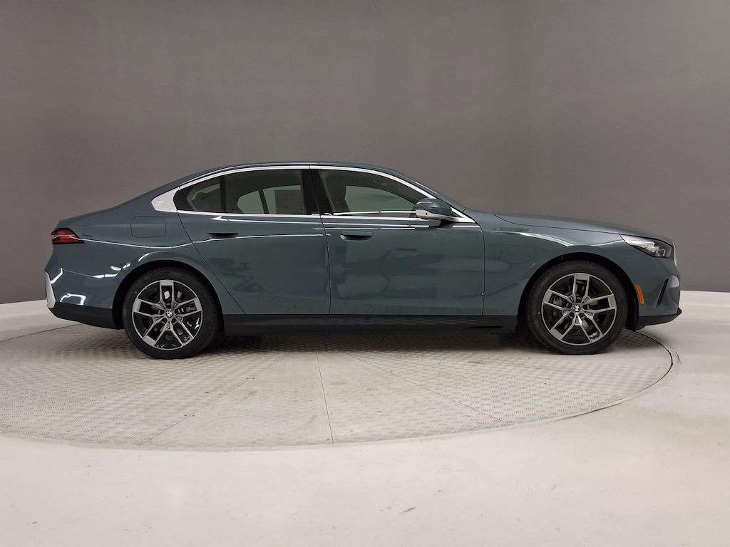 New 2026 BMW i5 eDrive40 Sedan