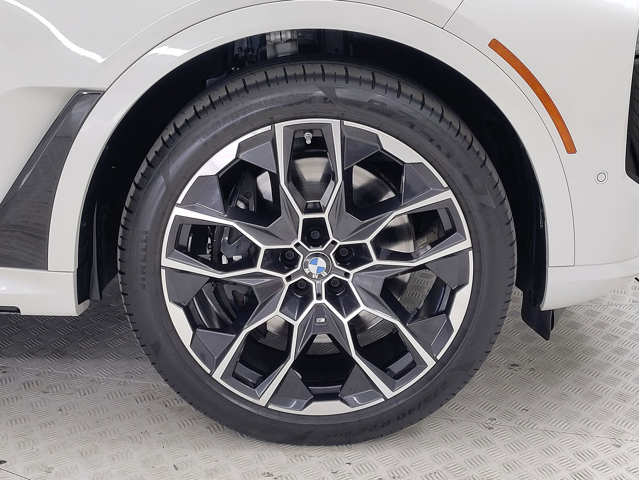 2023 Bmw X7 xDrive40i photo 3