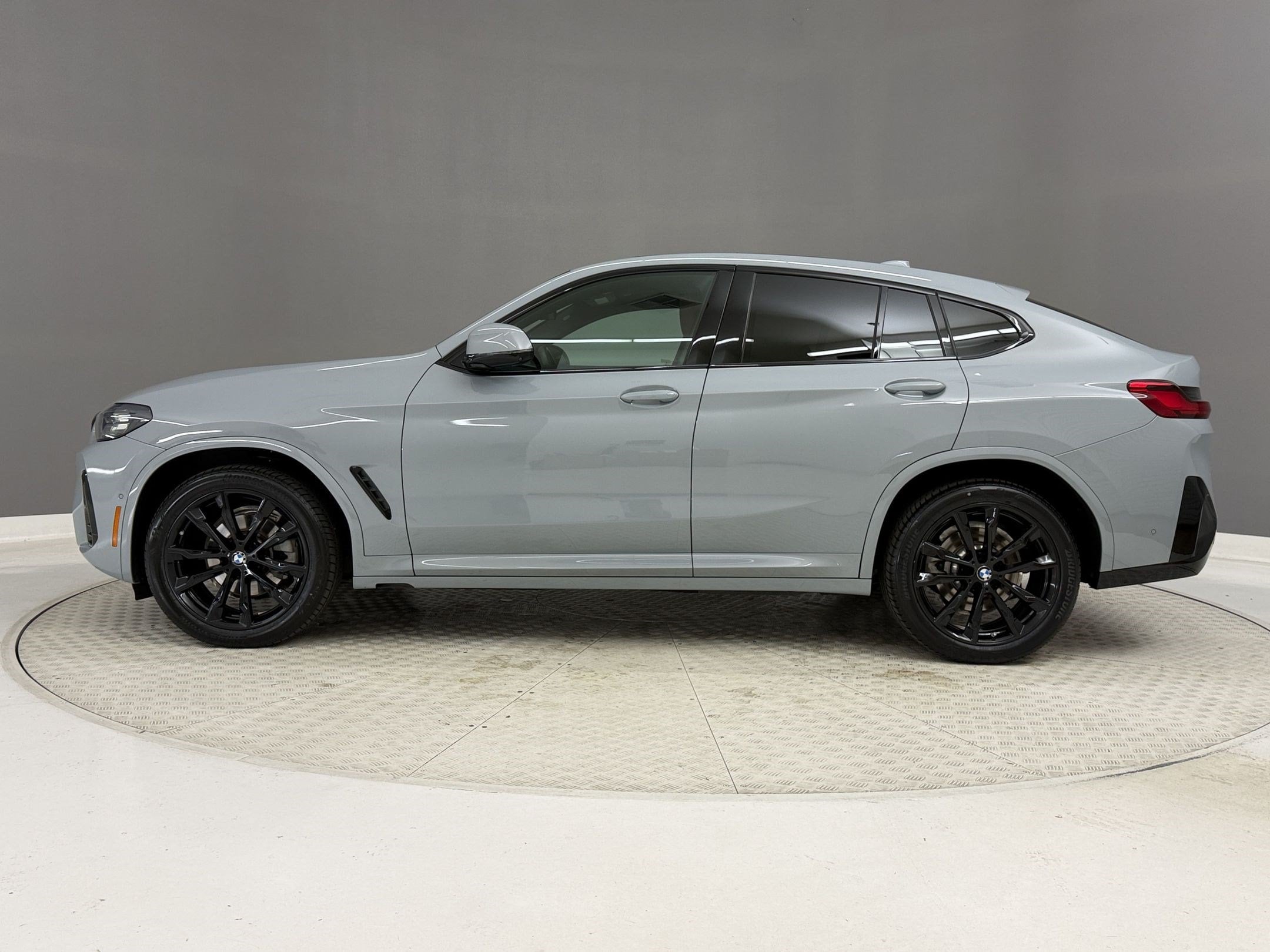 2024 BMW X4 XDrive30i SUV