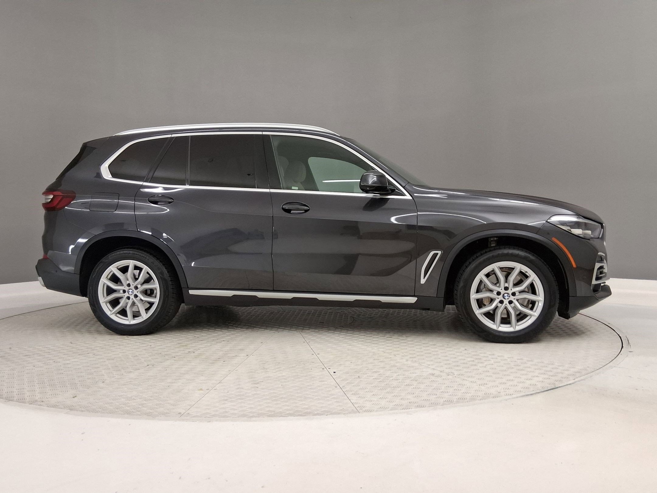 2022 BMW X5 sDrive40i photo 5