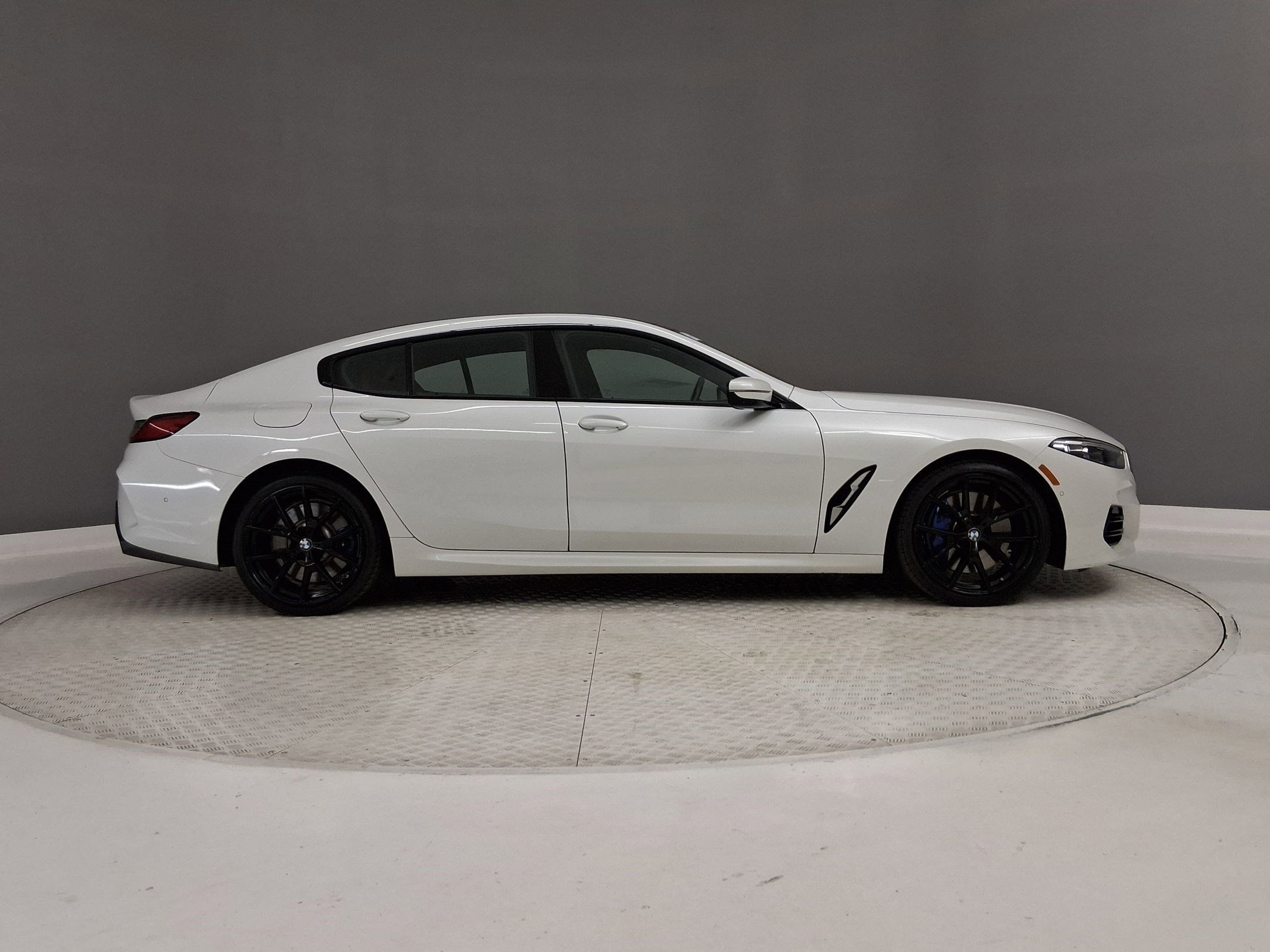 2024 BMW 840i photo 5