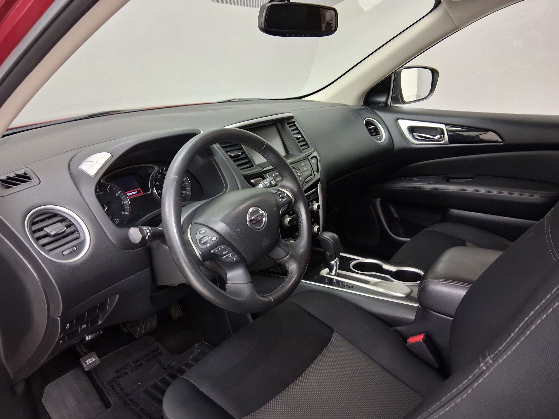 Pathfinder SV SUV