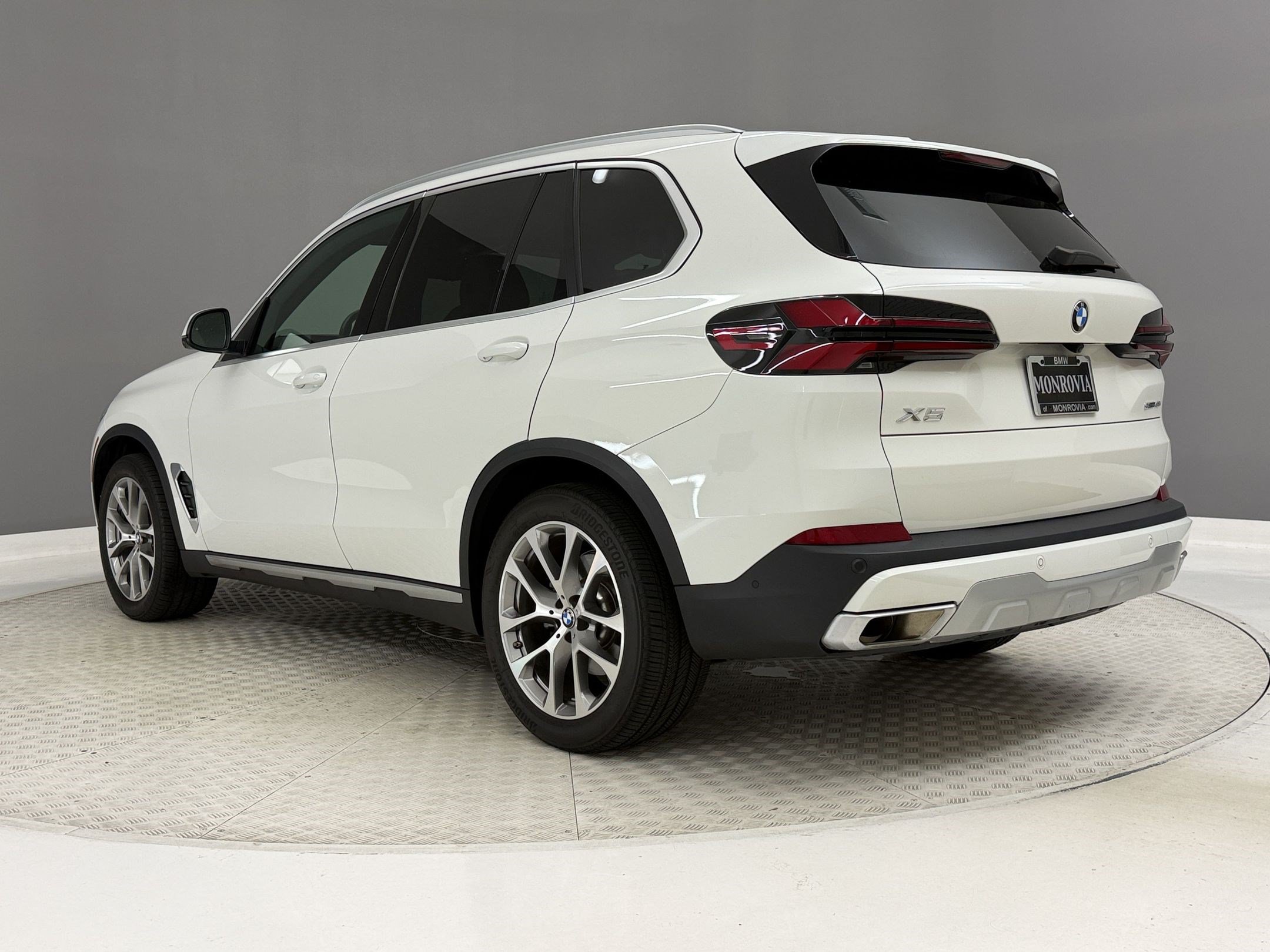 Used 2024 BMW X5 sDrive40i SUV