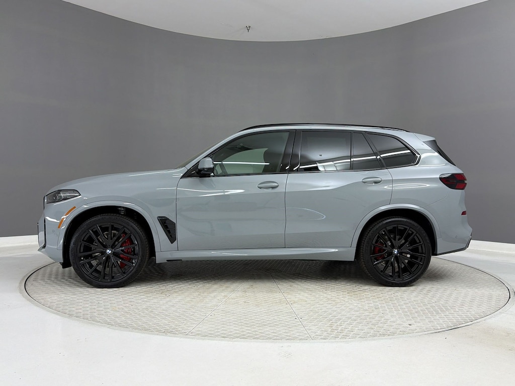 New 2026 BMW X5 sDrive40i SUV
