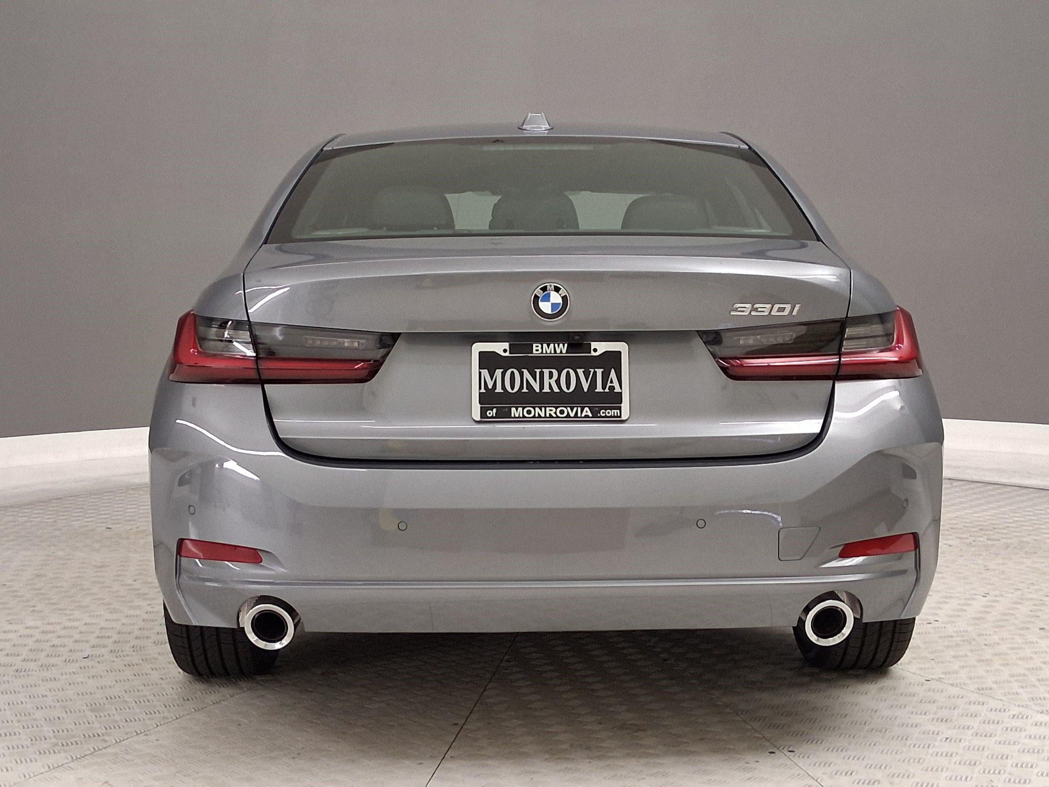 2026 BMW 3 Series 330i - Photo 8