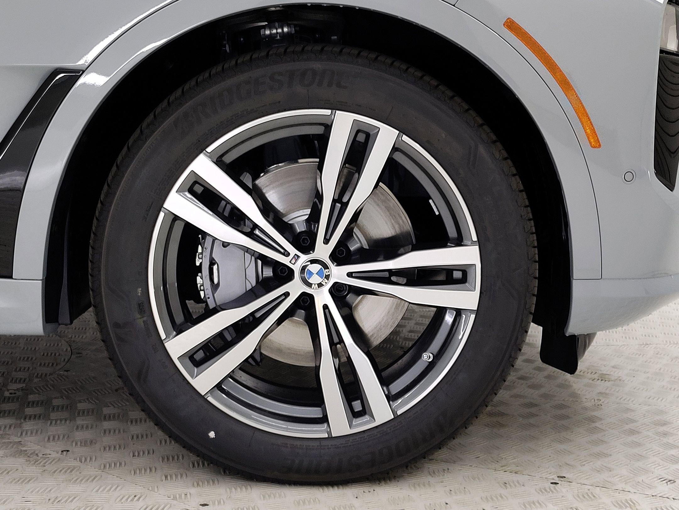2026 Bmw X7 xDrive40i photo 3