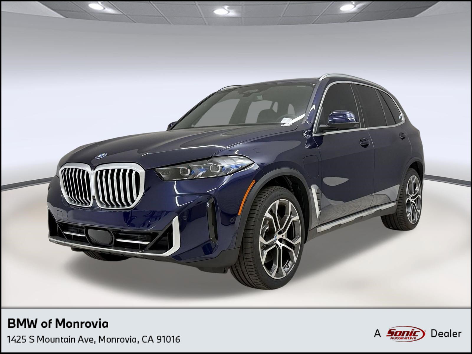 New 2026 BMW X5 PHEV SUV