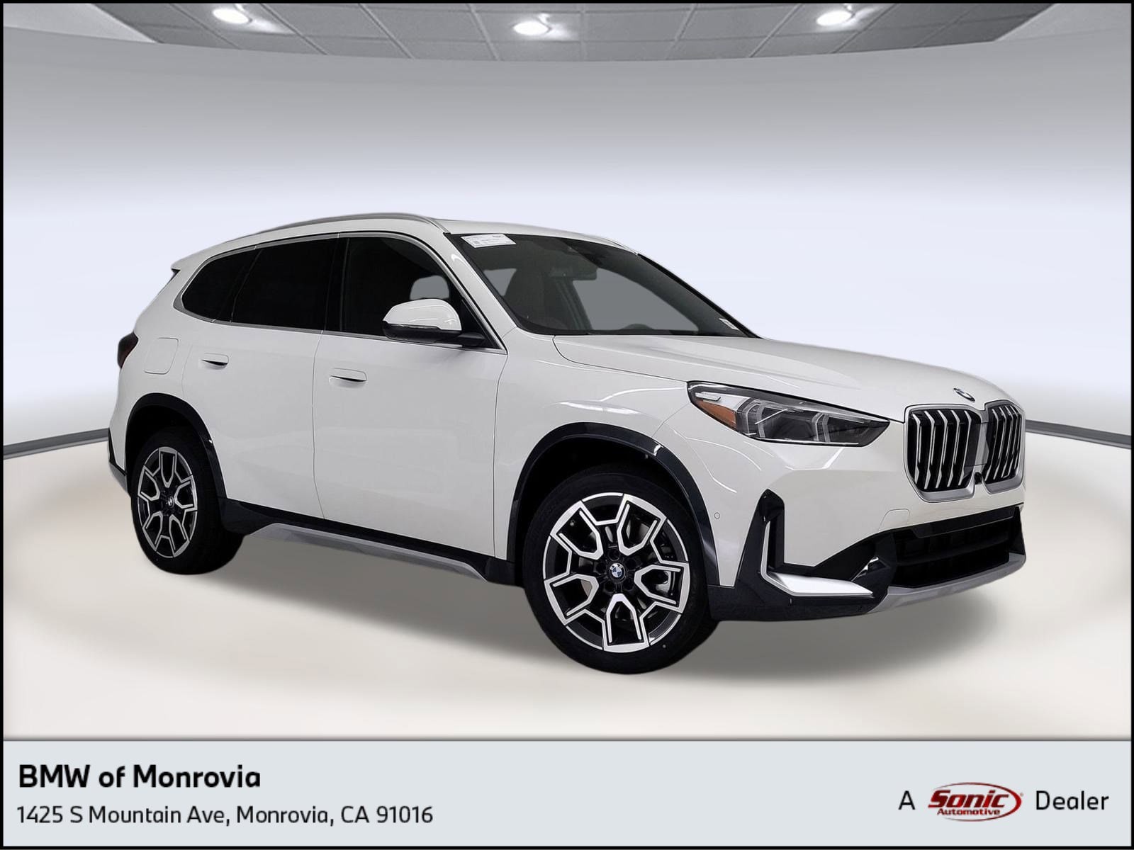 2026 BMW X1 28i's photo