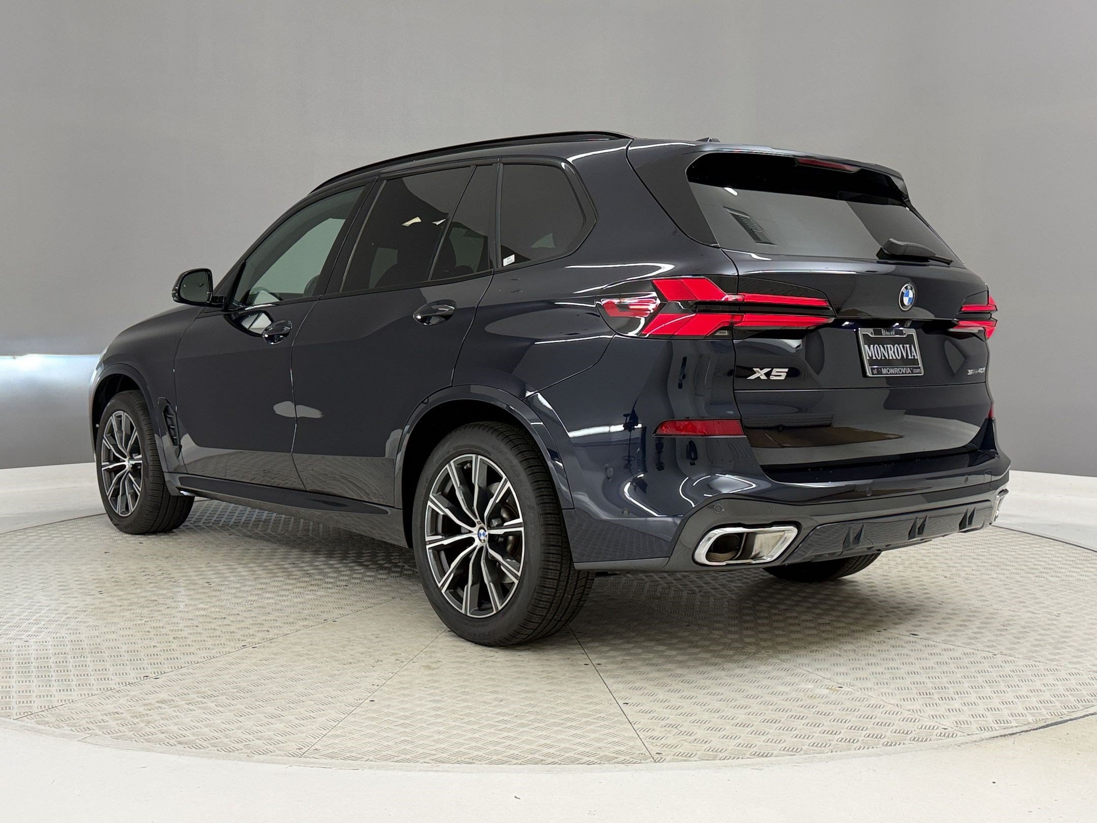 Used 2024 BMW X5 sDrive40i SUV