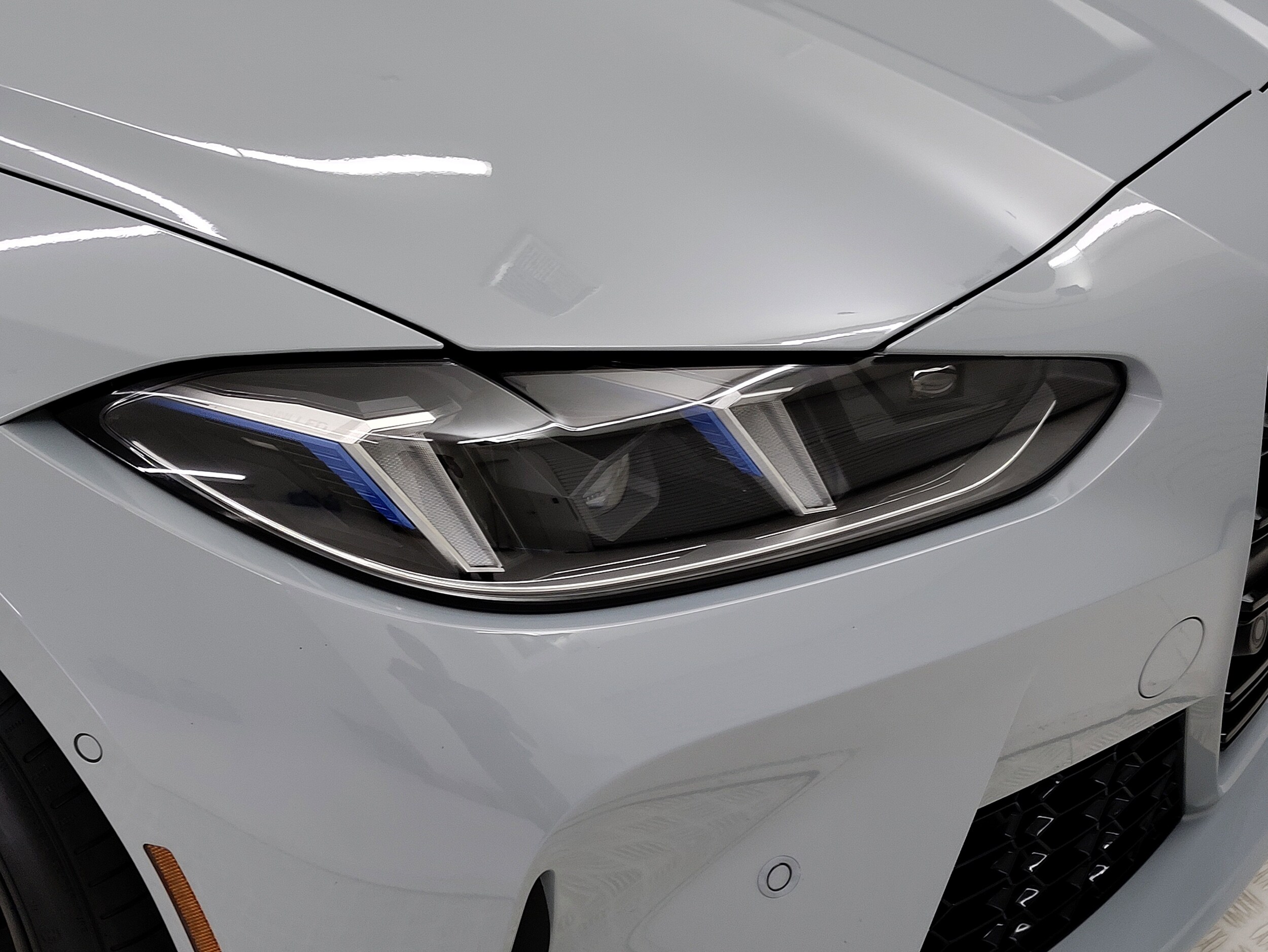 2025 Bmw M4 Coupe photo 3