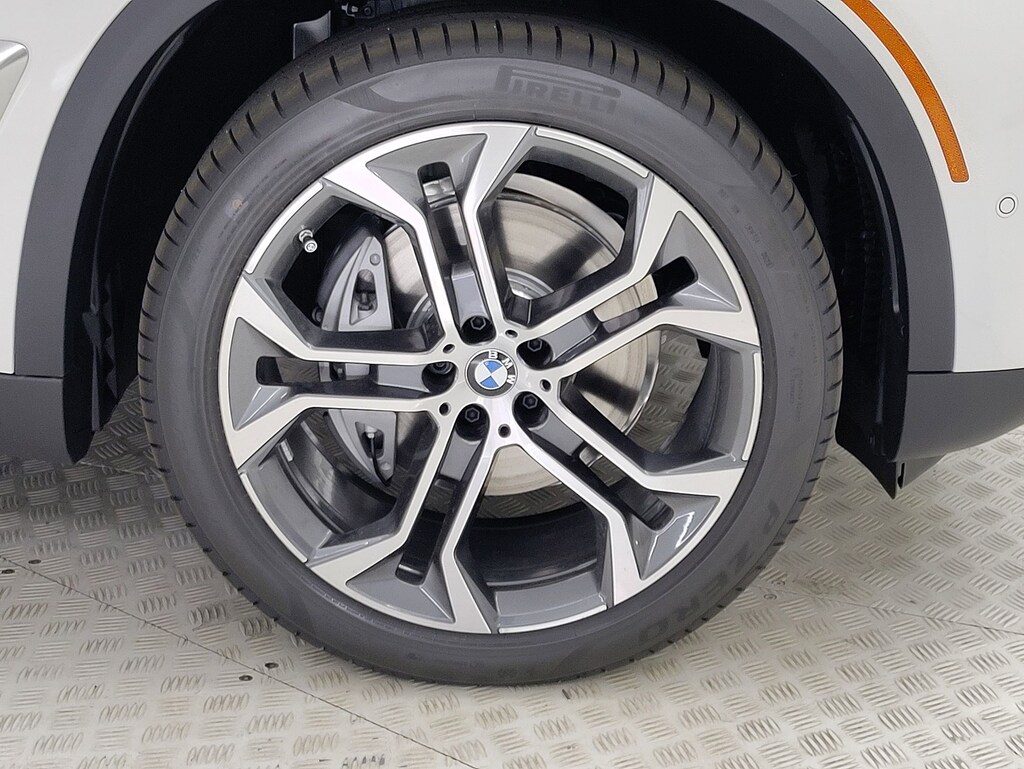 New 2026 BMW X5 xDrive40i SUV