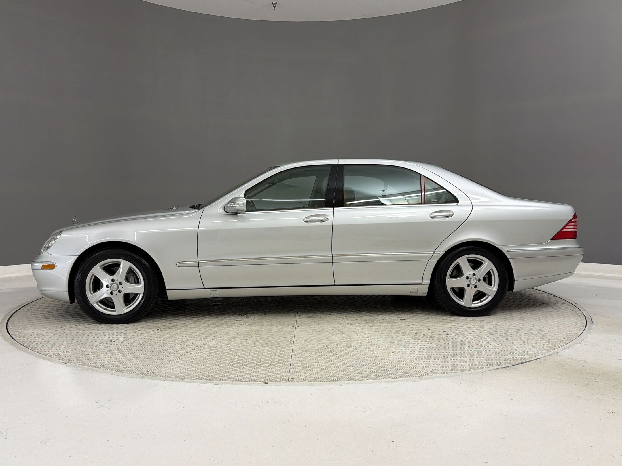 Used 2005 Mercedes-Benz S-Class S500 with VIN WDBNG75J05A452994 for sale in Monrovia, CA