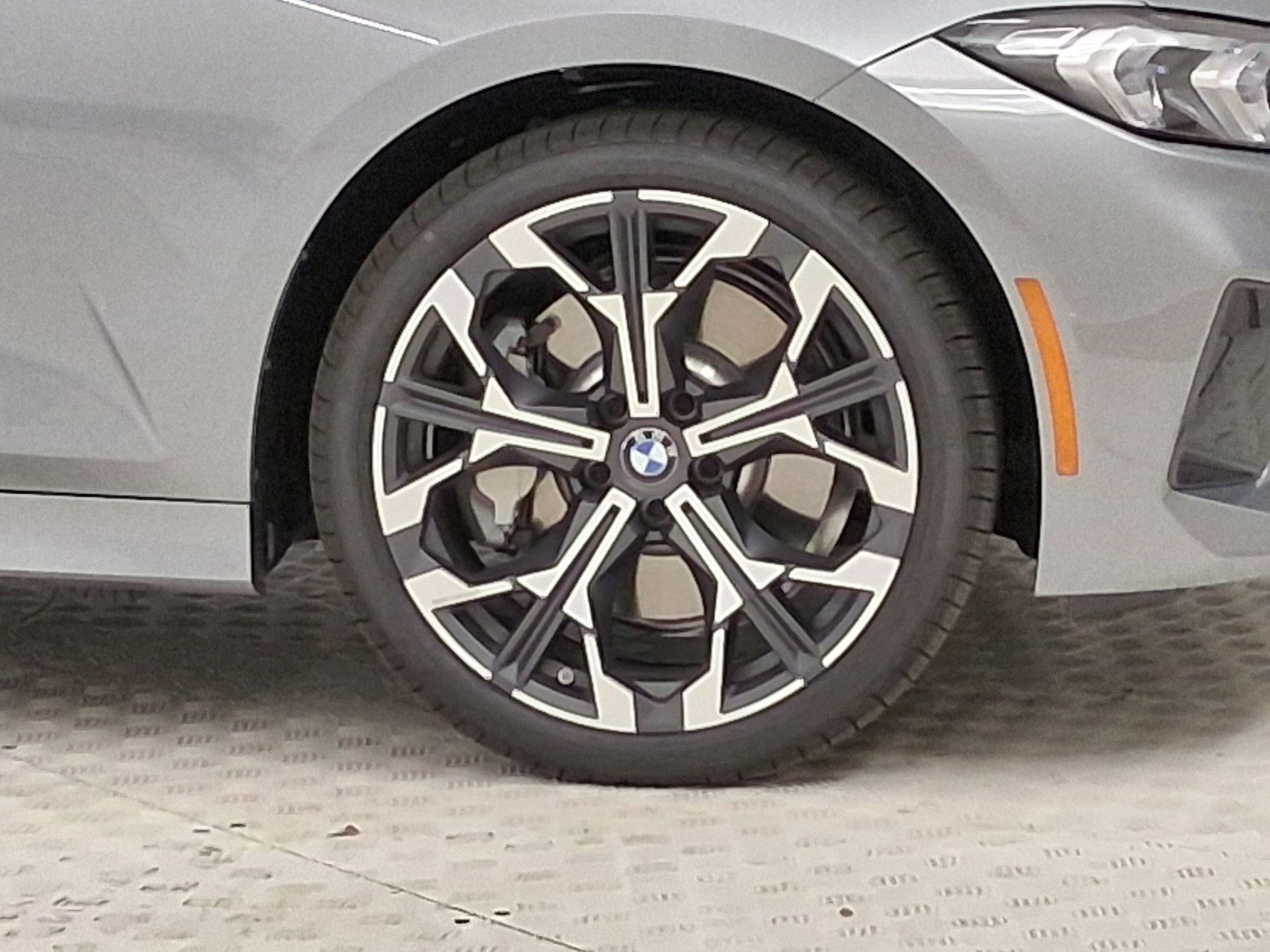 2026 BMW 3 Series 330i - Photo 10