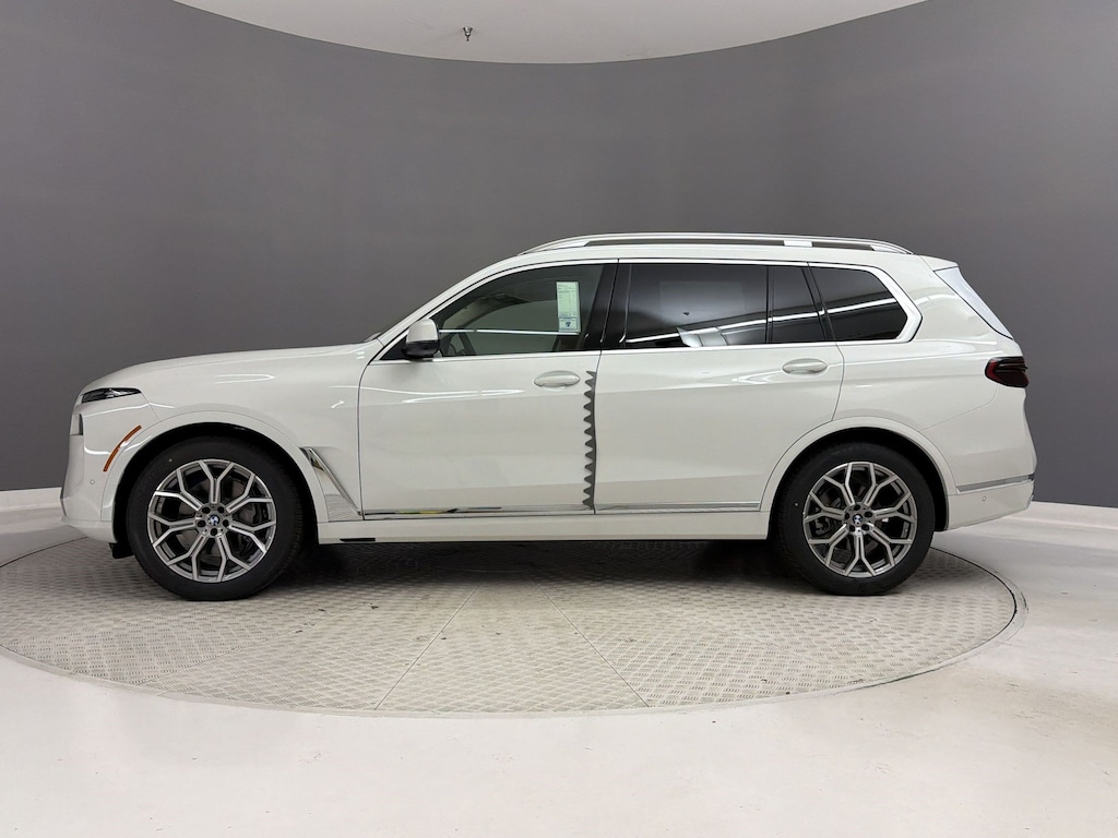 New 2027 BMW X7 xDrive40i SUV
