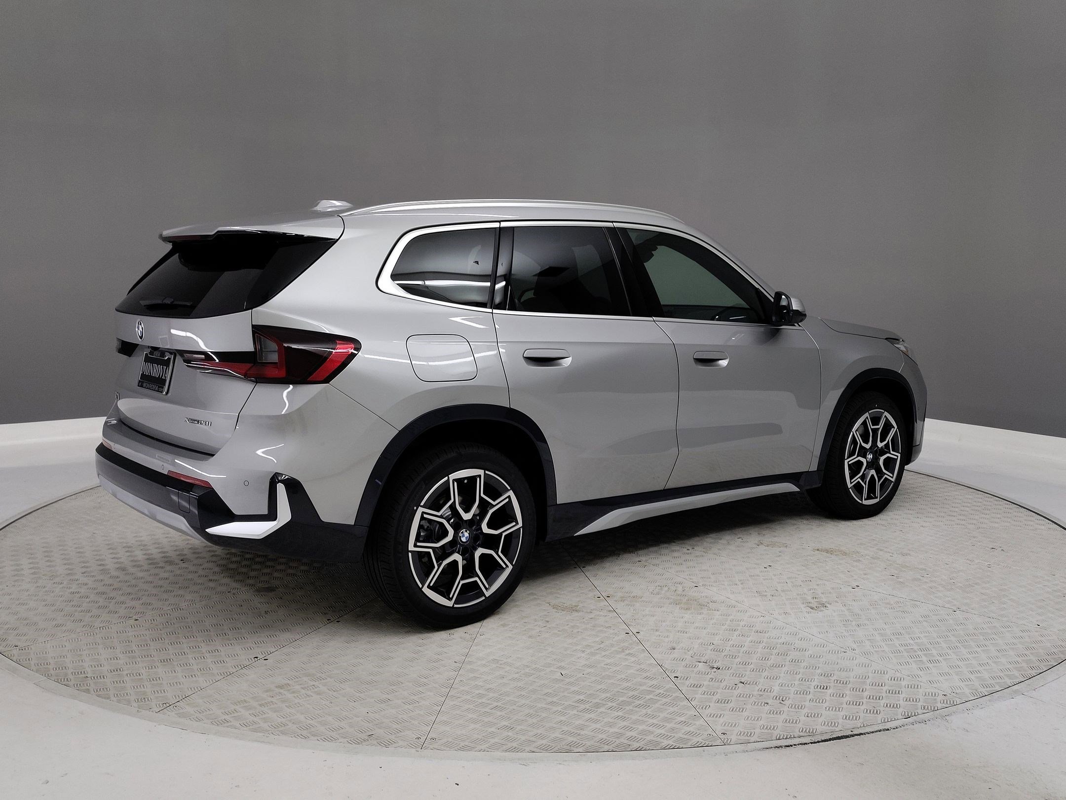 2026 BMW X1 xDrive28i photo 5