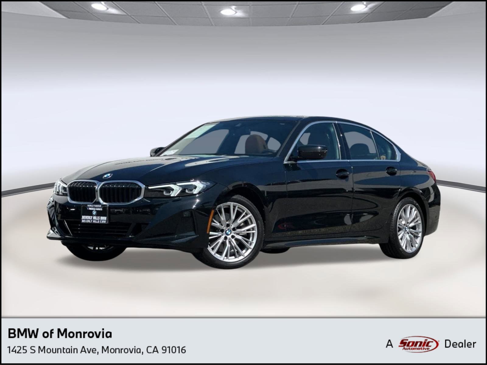 2024 BMW 3 Series 330i's photo
