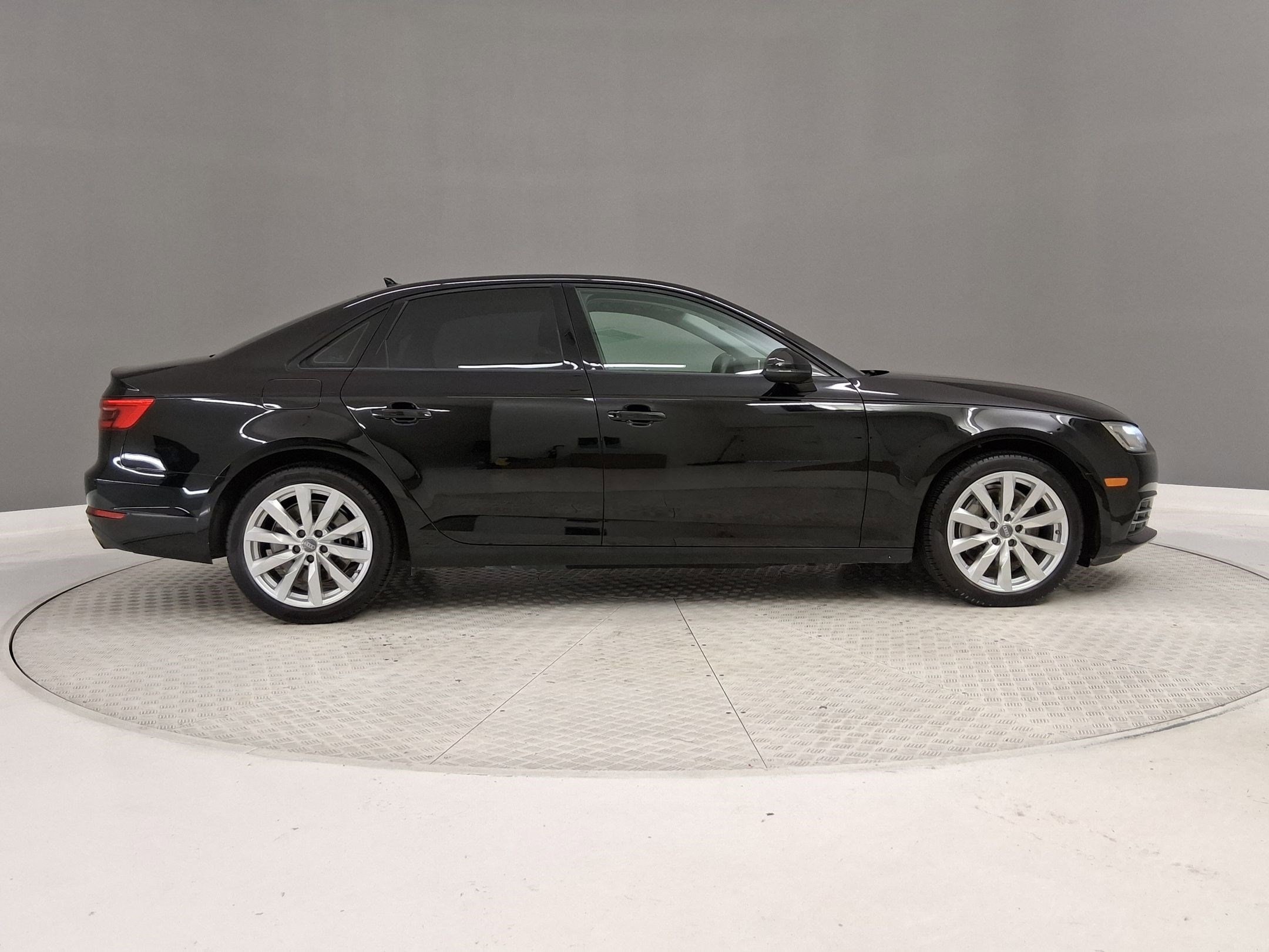 A4 2.0T Premium Sedan