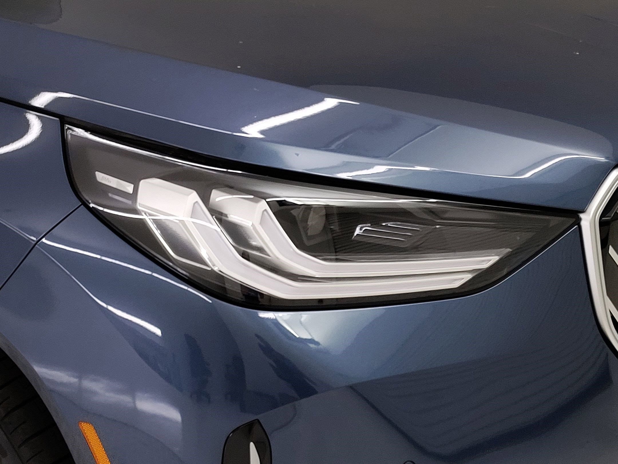 2026 BMW X3 30 xDrive photo 2