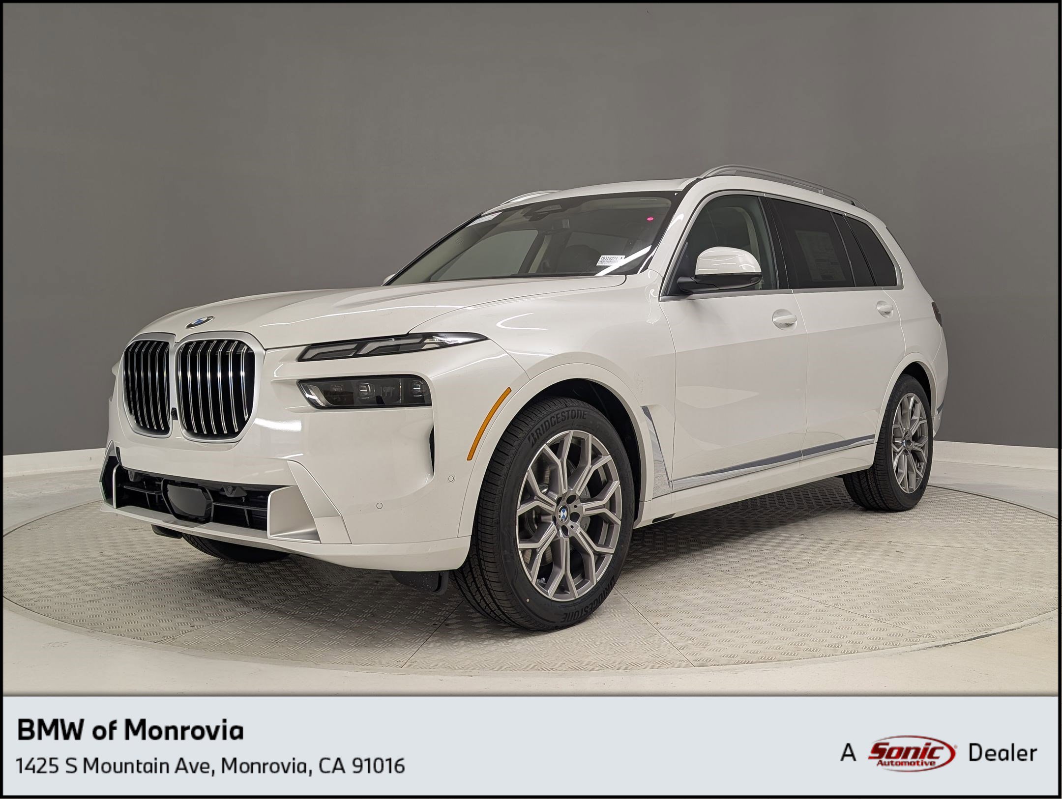 2026 BMW X7 40i's photo