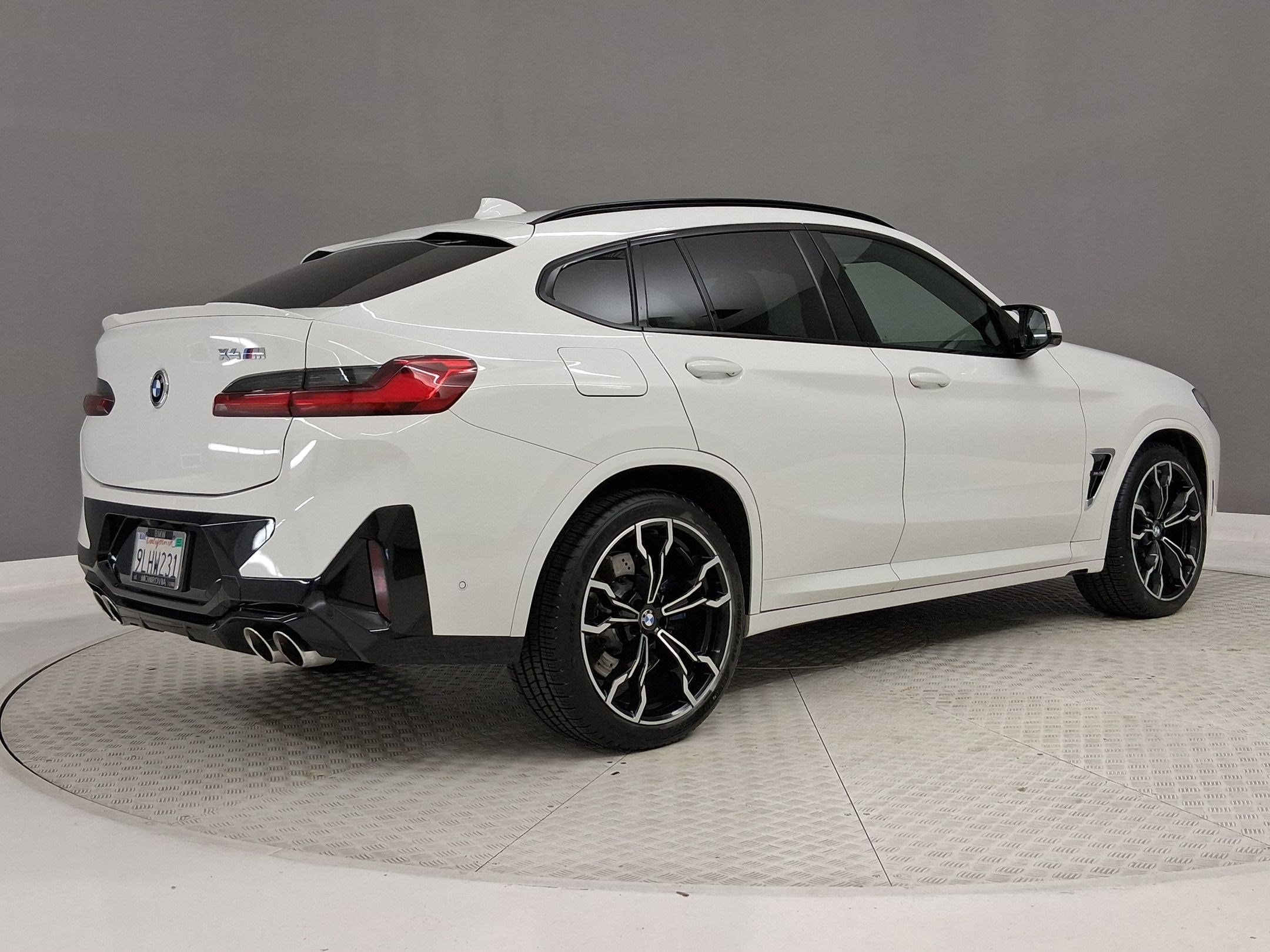 X4 M SUV